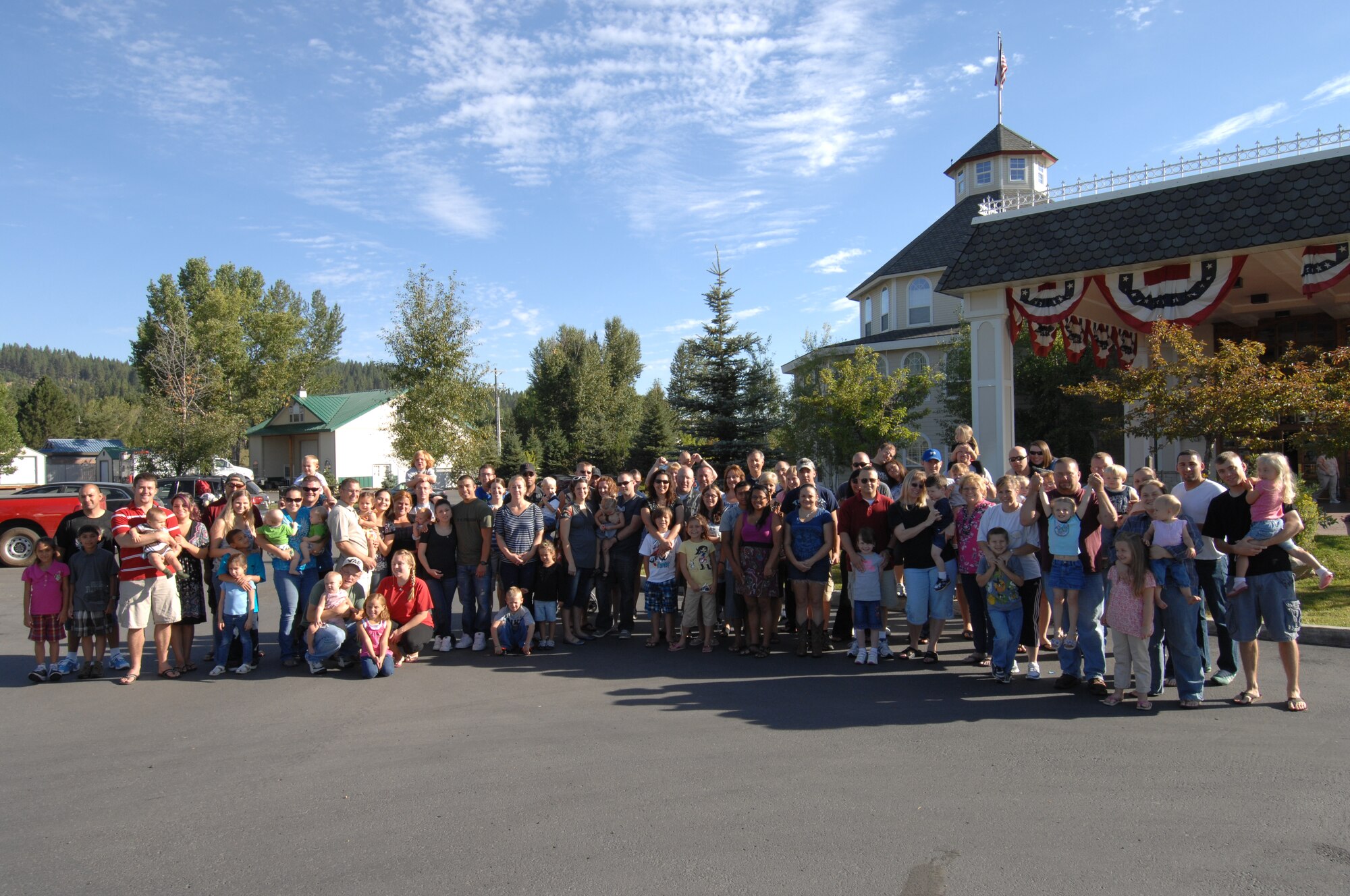 CASCADE, Idaho - Families of the 2011 Gunfighter Marriage Retreat pose for a photo Aug. 28. The participants spent three days in Cascade, ID at the Ashley Inn taking classes on ways to strengthen their marriages. (U.S. Air Force photo by Senior Airman Benjamin Sutton) 