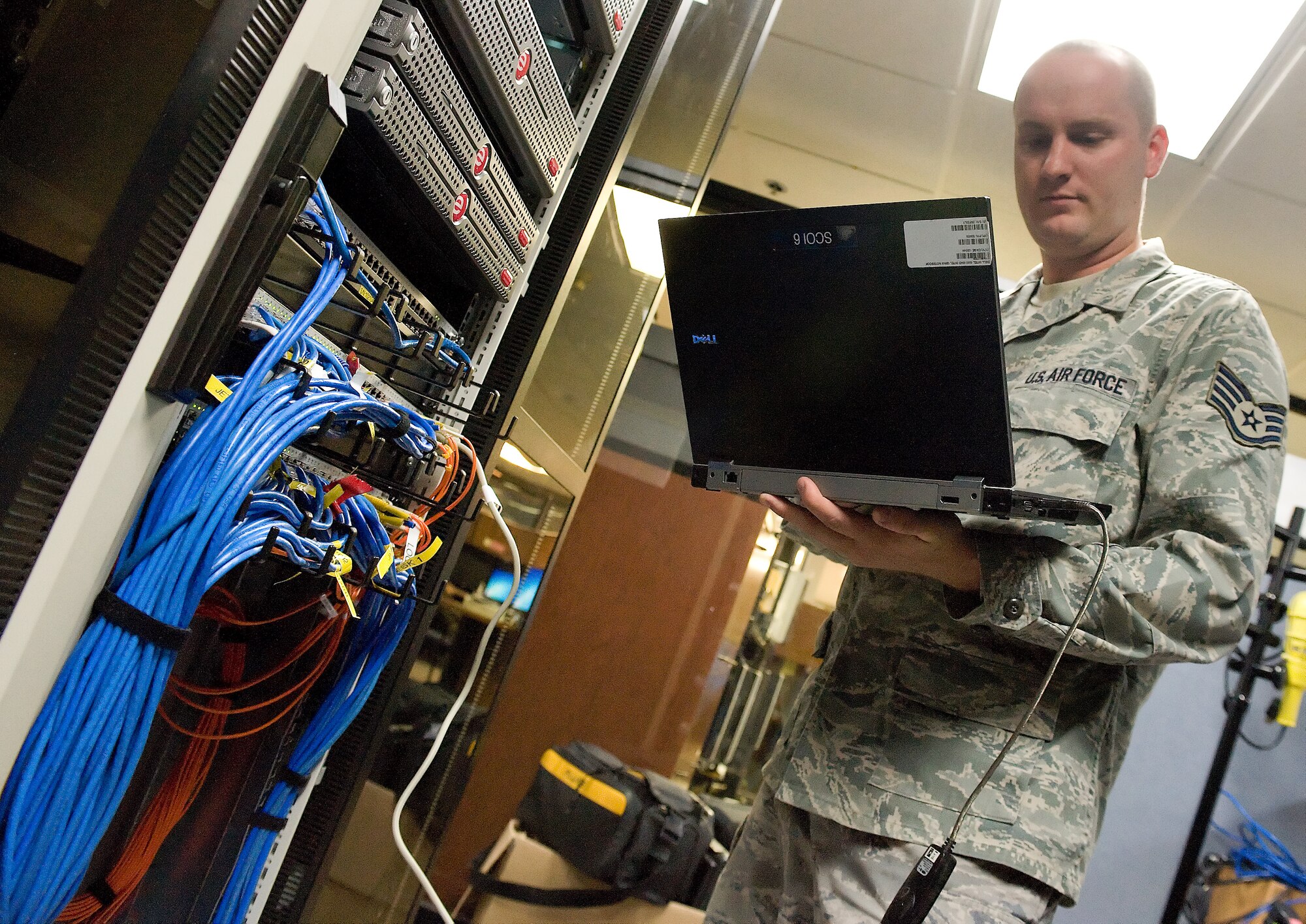 Staff Sgt. Shaun Bond, Airman of the Week Sept. 17, 2011. (U.S. Air Force photo by Steve Kotecki)