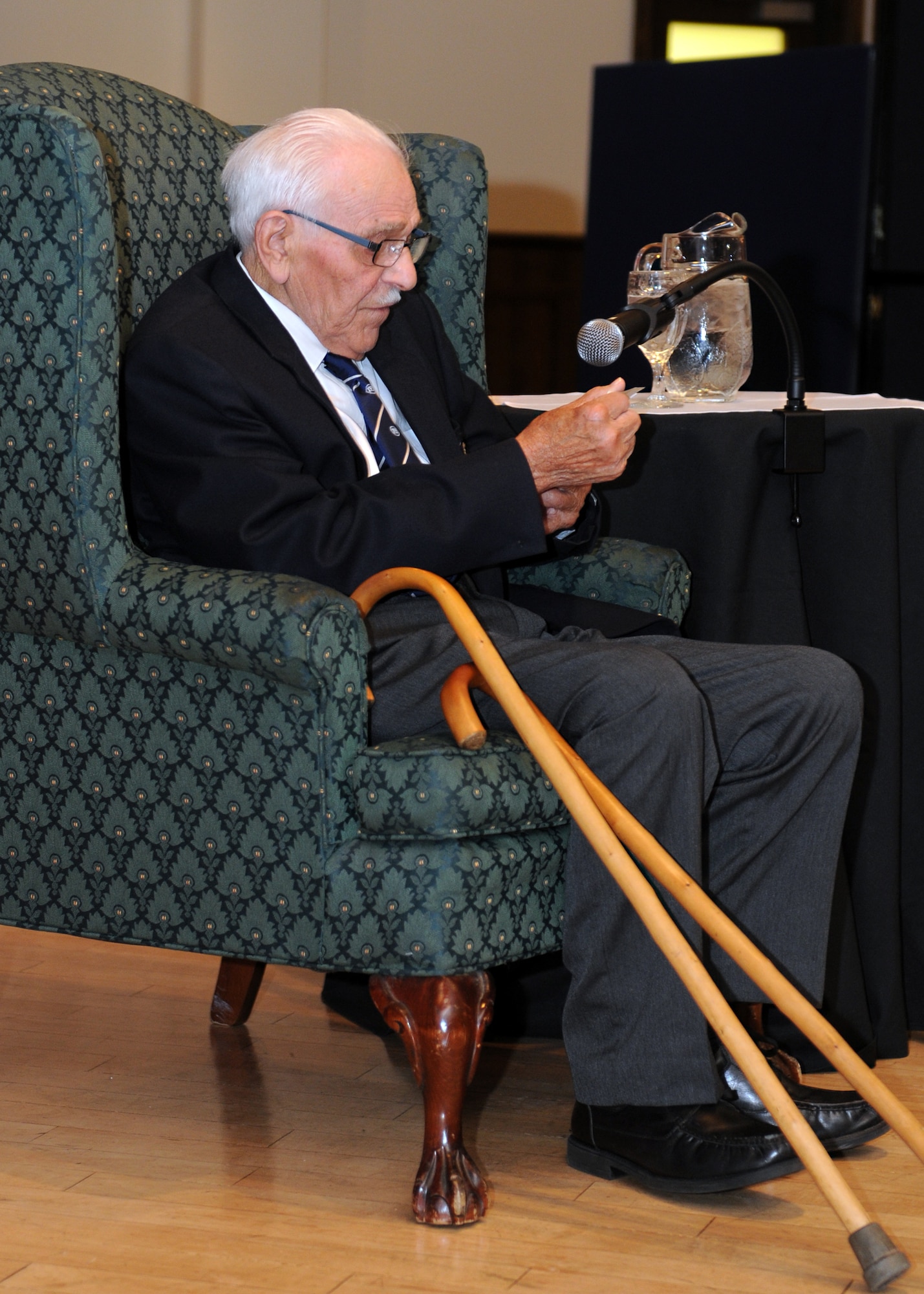 RAF MILDENHALL, England – Arthur Edgley shares his stories as a prisoner of war during World War II at the POW/Missing in Action Remembrance Luncheon here Sept. 14, 2011.  Edgley was captured in 1943 and was imprisoned for two years.  (U.S. Air Force photo by Staff Sgt. Tabitha M. Lee)