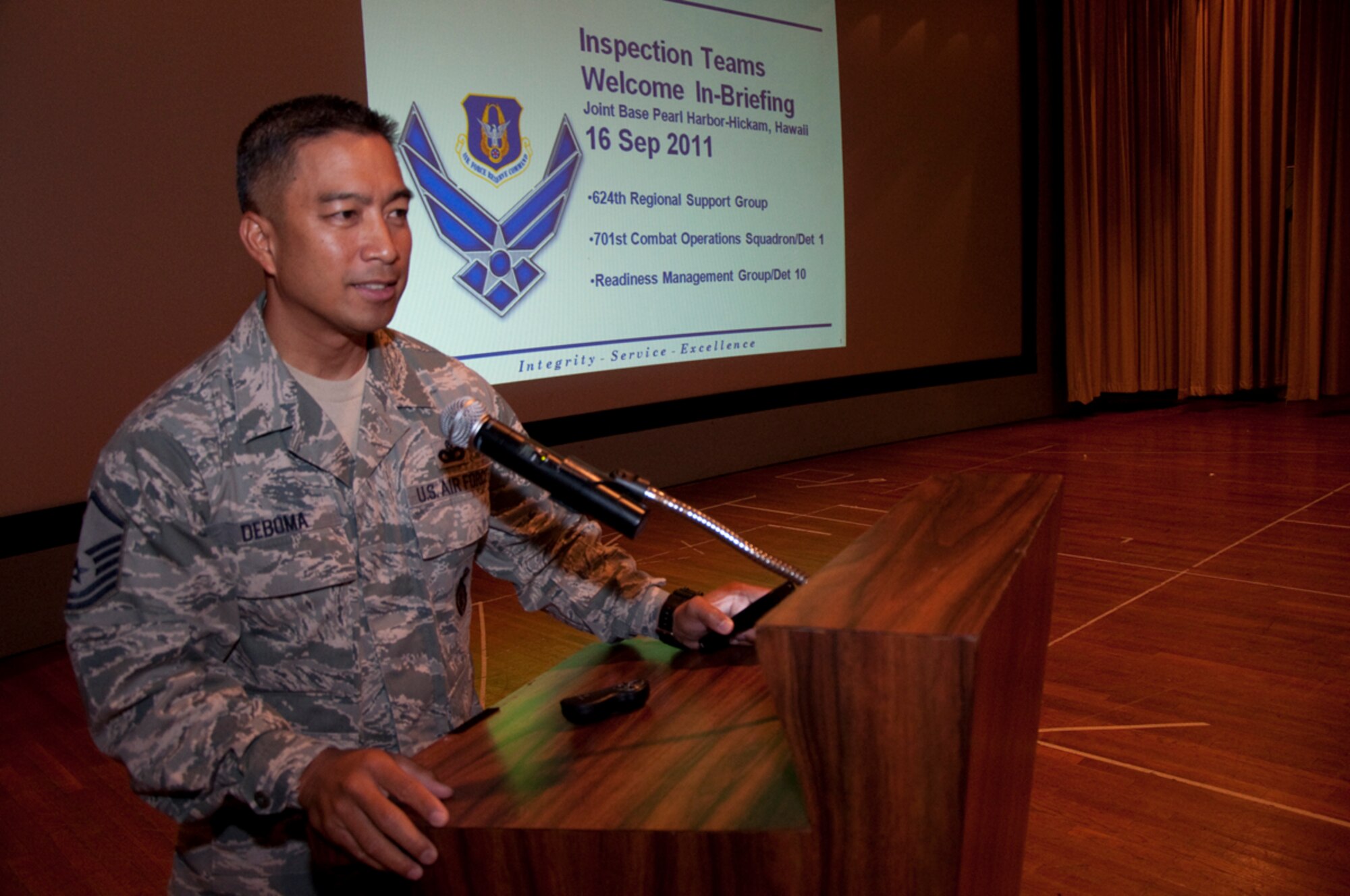 Inspection time for Hawaii Reservists > 624th Regional Support Group