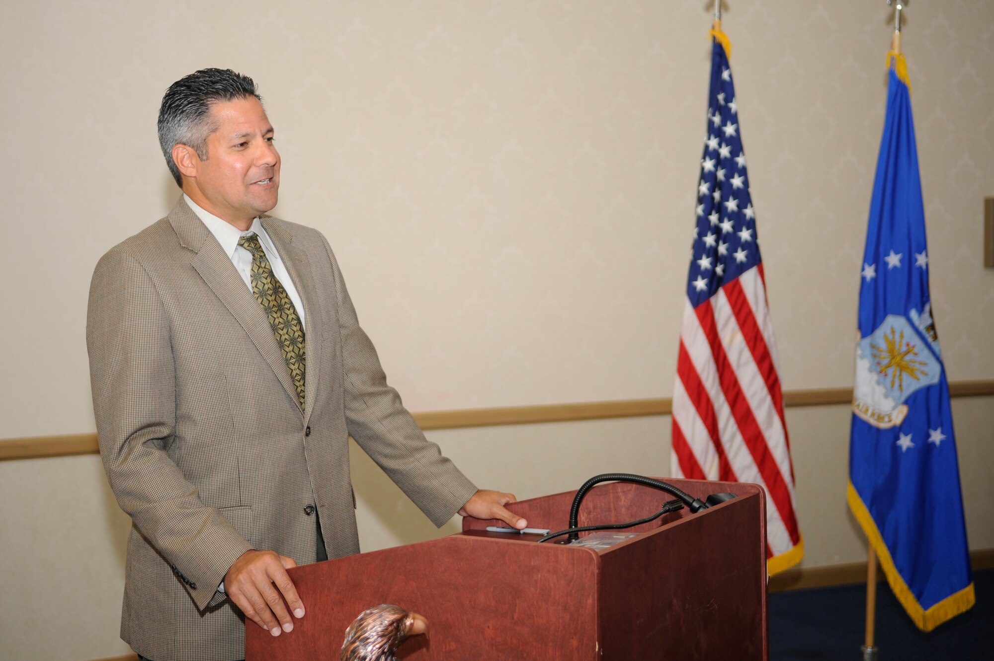 VANDENBERG AIR FORCE BASE, Calif. -- Paul Fonua, California Gold Coast executive director, speaks during a Combined Federal Campaign breakfast event at the Pacific Coast Club here Monday, Sept. 19, 2011.  The CFC celebrates the 50th anniversary of the program from its inception enacted by former President John F. Kennedy in 1961. (U.S. Air Force photo/Staff Sgt. Andrew Satran) 

 
  
