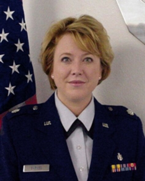 Lt. Col. Laura Barnes, 711th Human Performance Wing, received the Special Commendation Medal from the United Kingdom’s Defence Science and Technology Laboratory on Sept. 14, 2011. The award is one of the highest honors bestowed upon Ministry of Defence researchers and this was the first time it was awarded to a foreign national. (U.S. Air Force photo) 