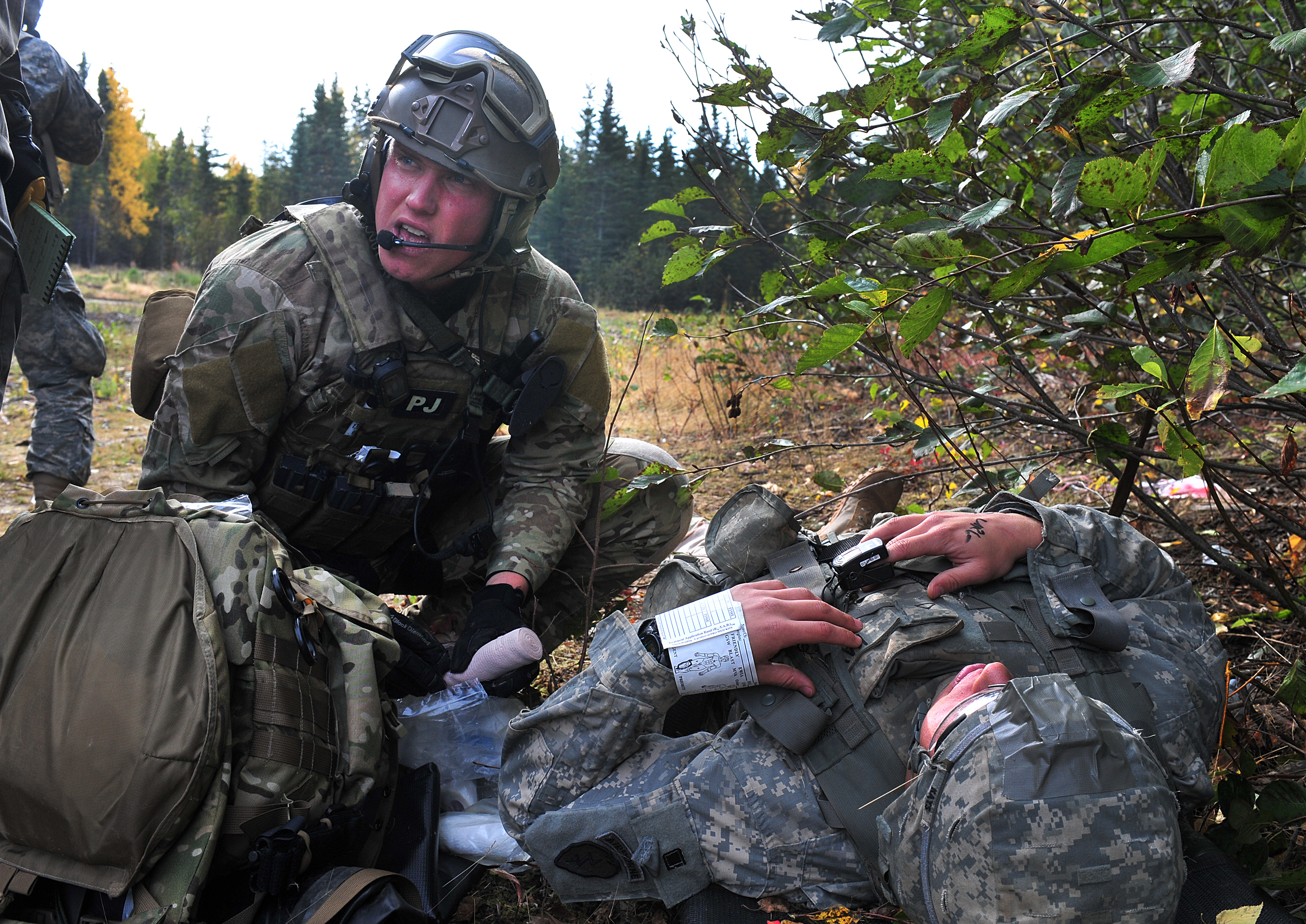 212th Rescue Squadron and 509th Infantry Regiment (Airborne) Train with ...