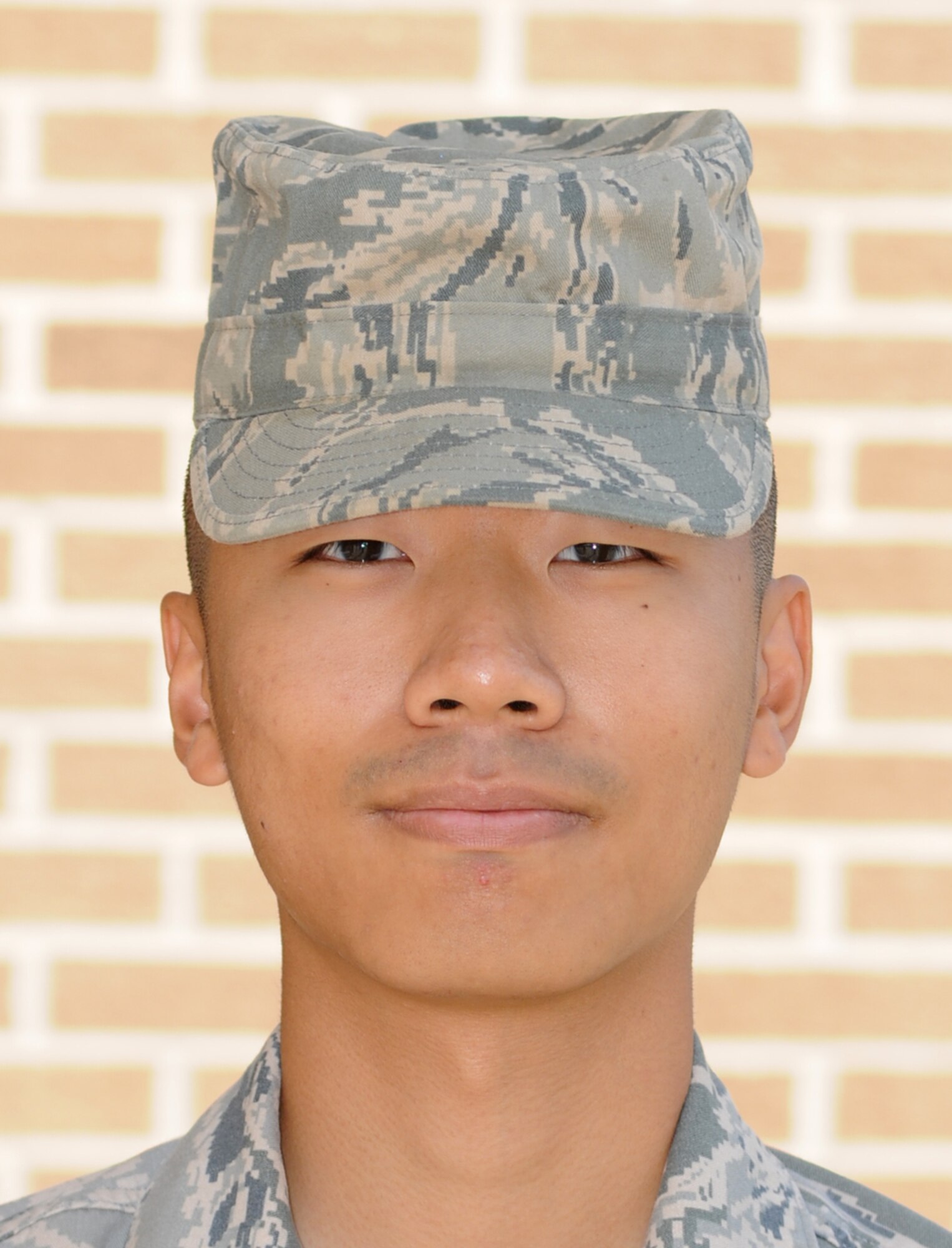 Airman Basic Isaac Lee, one of six recent graduates of the electronic principles course in the 335th Training Squadron achieved perfect scores.  Lee graduated Sept. 21. He is from Wilmington, Del., and continues training in the instrument flight control systems course at Sheppard Air Force Base, Texas.  (U.S. Air Force photo by Kemberly Groue)