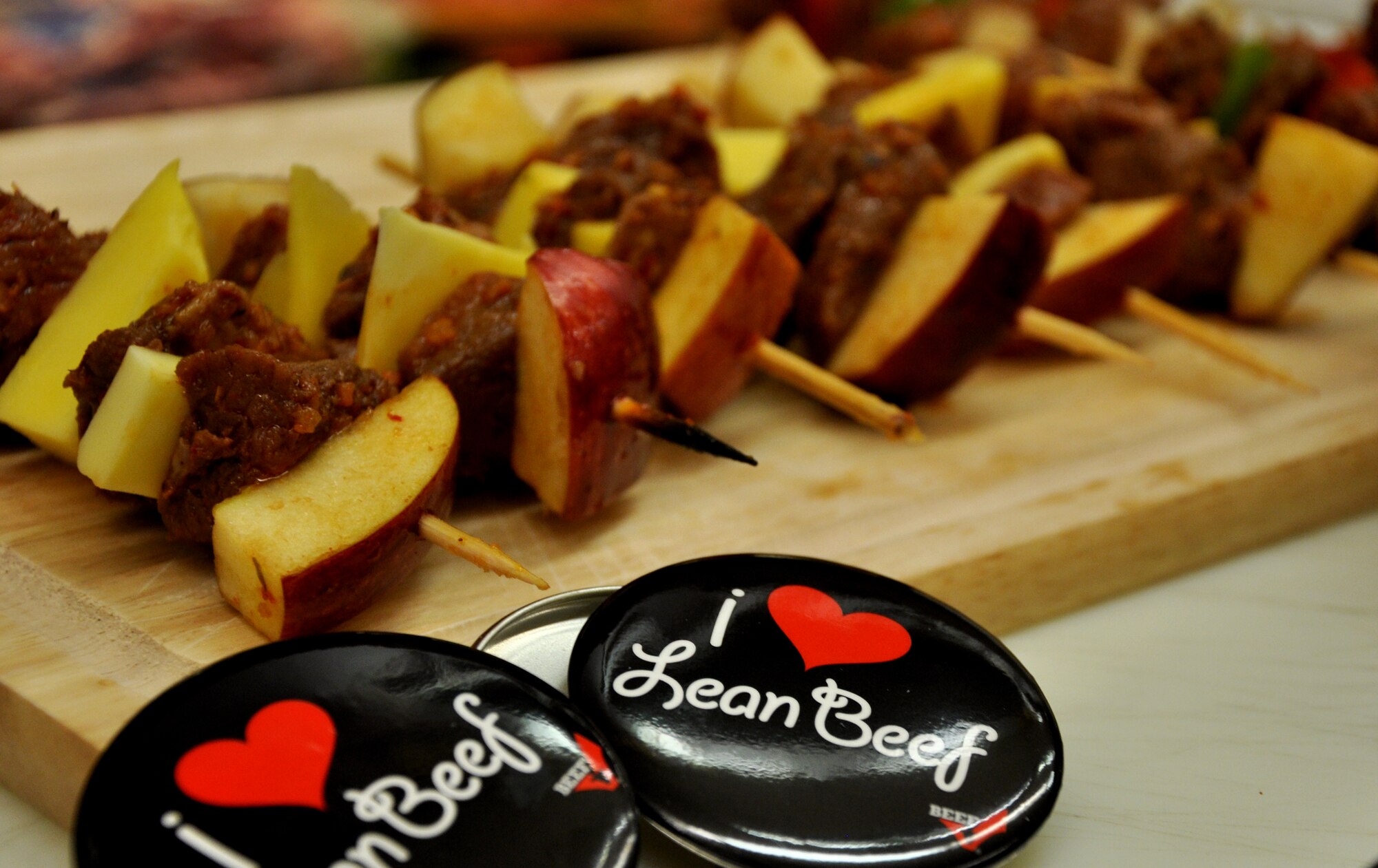 The Grand Forks Air Force Base Commissary supports DeCA initiative “Go Lean with Protein,” by hosting a cooking exhibition featuring beef products Sept. 27. Shish kebabs were prepared and provided free of charge to all commissary shoppers. (U.S. Air Force photo/Airman 1st Class Derek VanHorn)