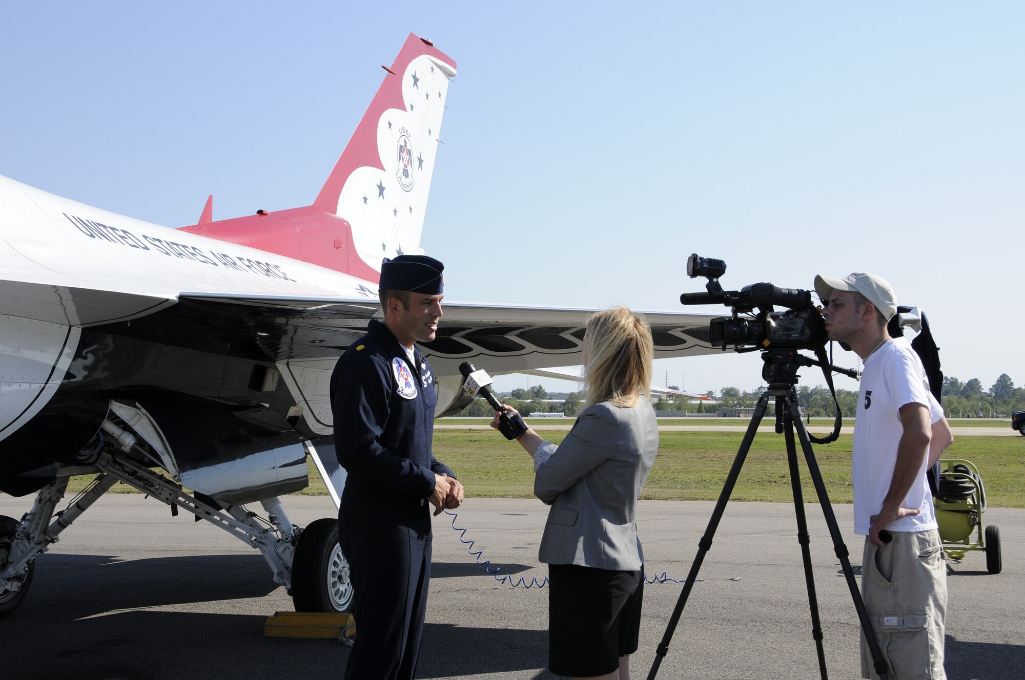 Maj. Aaron Jelinek, lead solo pilot with the U.S. Air Force Thunderbird Demonstration Squadron, speaks with members of the media at the 188th Fighter Wing. The Thunderbirds arrived in Fort Smith Sept. 29 in preparation for the Fort Smith Air Show scheduled for Oct. 1-2. (U.S. Air Force photo by Airman 1st Class Hannah Landeros)