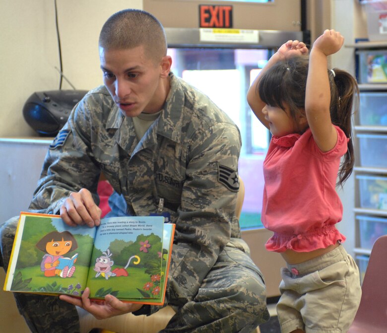 Airmen Read To Kids At The Cdc Davis Monthan Air Force Base Display