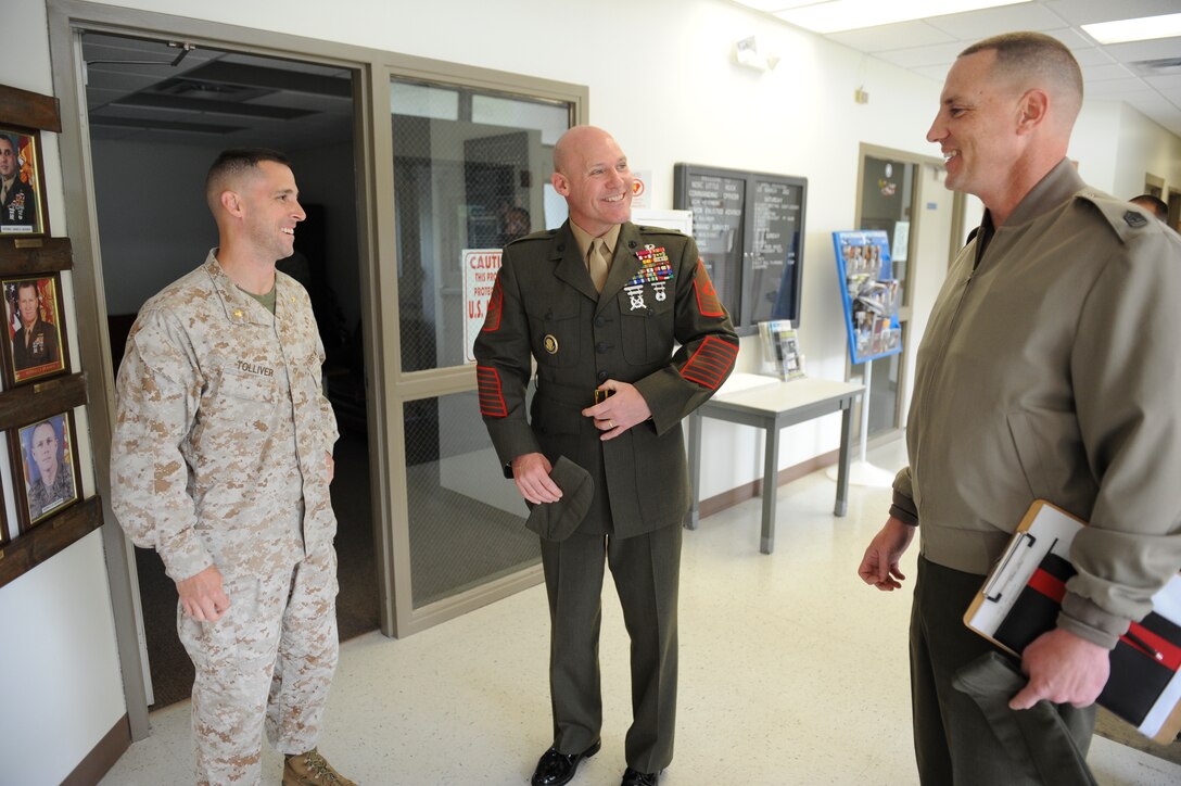Sgt. Maj. Micheal P. Barrett, the 17th Sergeant Major of the Marine Corps, visits with Marines from India Company, 3rd Battalion, 23rd Marine Regiement in Little Rock, Ark., April 3, 2012.
