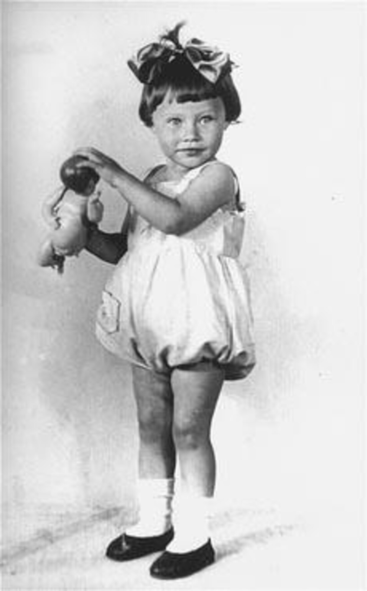 Two-year-old Mania Halef, a Jewish child, was murdered during the mass executions at Babi Yar, September 1941. Courtesy photo from Hessisches Hauptstaatsarchiv, Yelena Brusilovsky Collection.