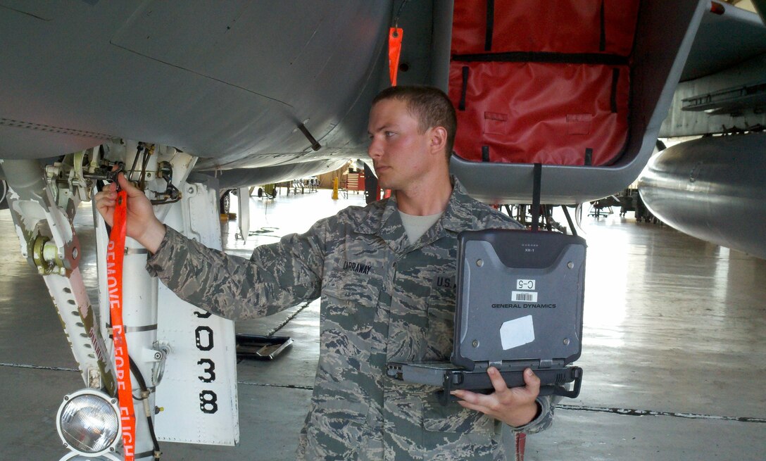Airman Matthew Carraway works a pre-flight inspection training problem during technical training April 10, 2012 at Sheppard Air Force Base, Texas.  Carraway received the ACE Award upon graduation from the 362nd Training Squadron’s F-15 aircraft maintenance course with a 100 percent academic average. (U.S. Air Force photo/Staff Sgt. Kevin Kendrick)  
