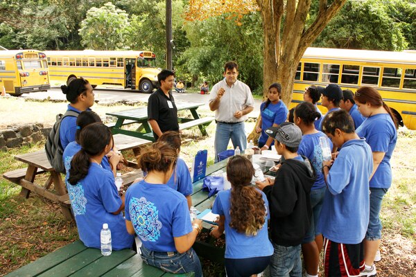 Honolulu District staff teamed up with the City and County of Honolulu Storm Water Quality Branch, State Department of Health’s  Wastewater Branch and Clean Water Branch, Punahou School Mamiya Science Center, U.S. Department of Agriculture, the Hawaii Nature Center and more than 100 Anuenue School students Sept. 22 as part of Oahu’s annual World Water Monitoring Day activities in the Makiki watershed.