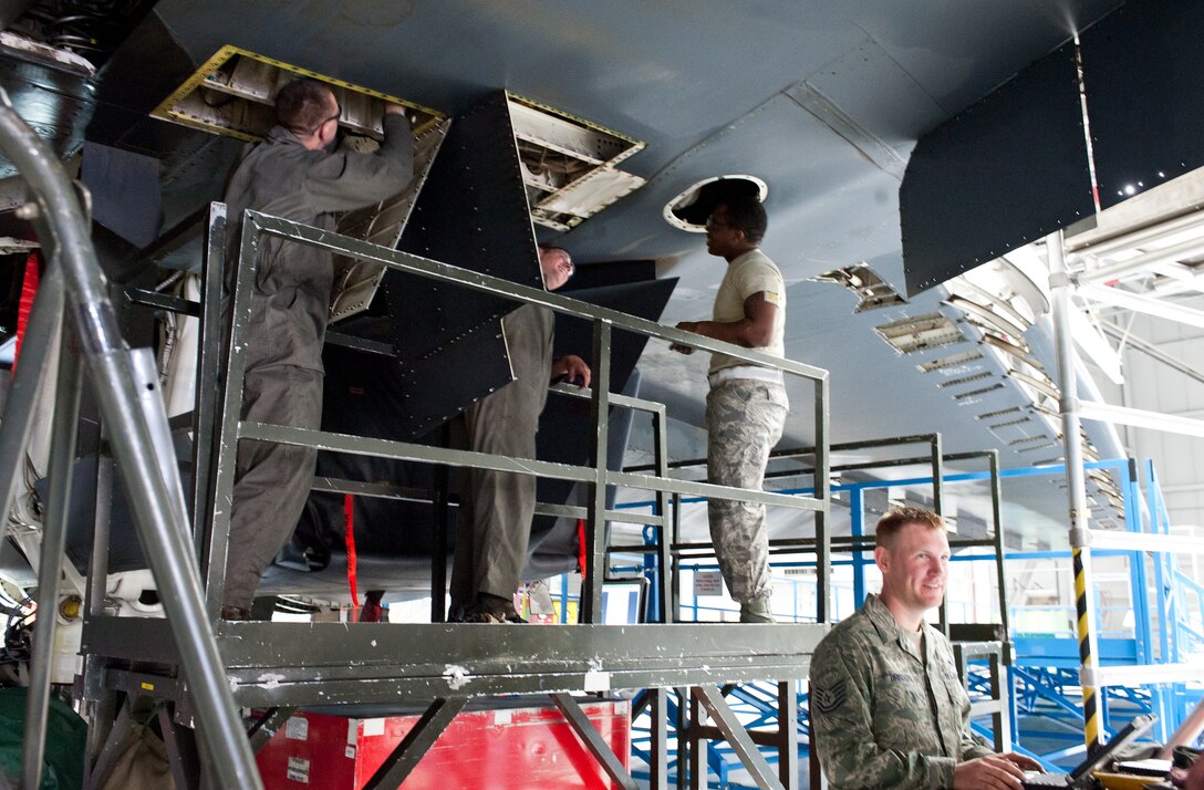 Airmen of the 28th Maintenance Squadron remove the flap slat torque tube limiters during an isochronal inspection at Ellsworth Air Force Base, S.D., April 10, 2012. B-1’s must undergo isochronal inspections every 900 calendar days to ensure the safety and readiness of aircraft. (U.S. Air Force photo by Airman 1st Class Alystria Maurer/Released) 
