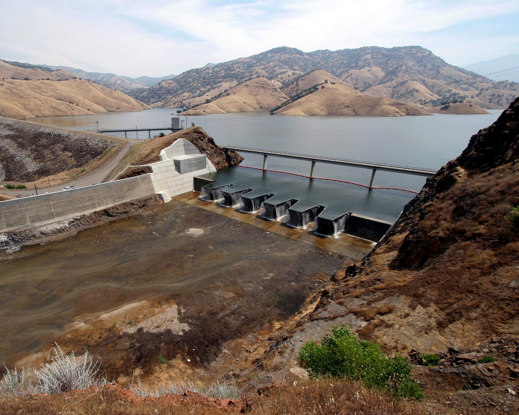 A spillway shot of the fusegates at Lake Kaweah's Terminus Dam.