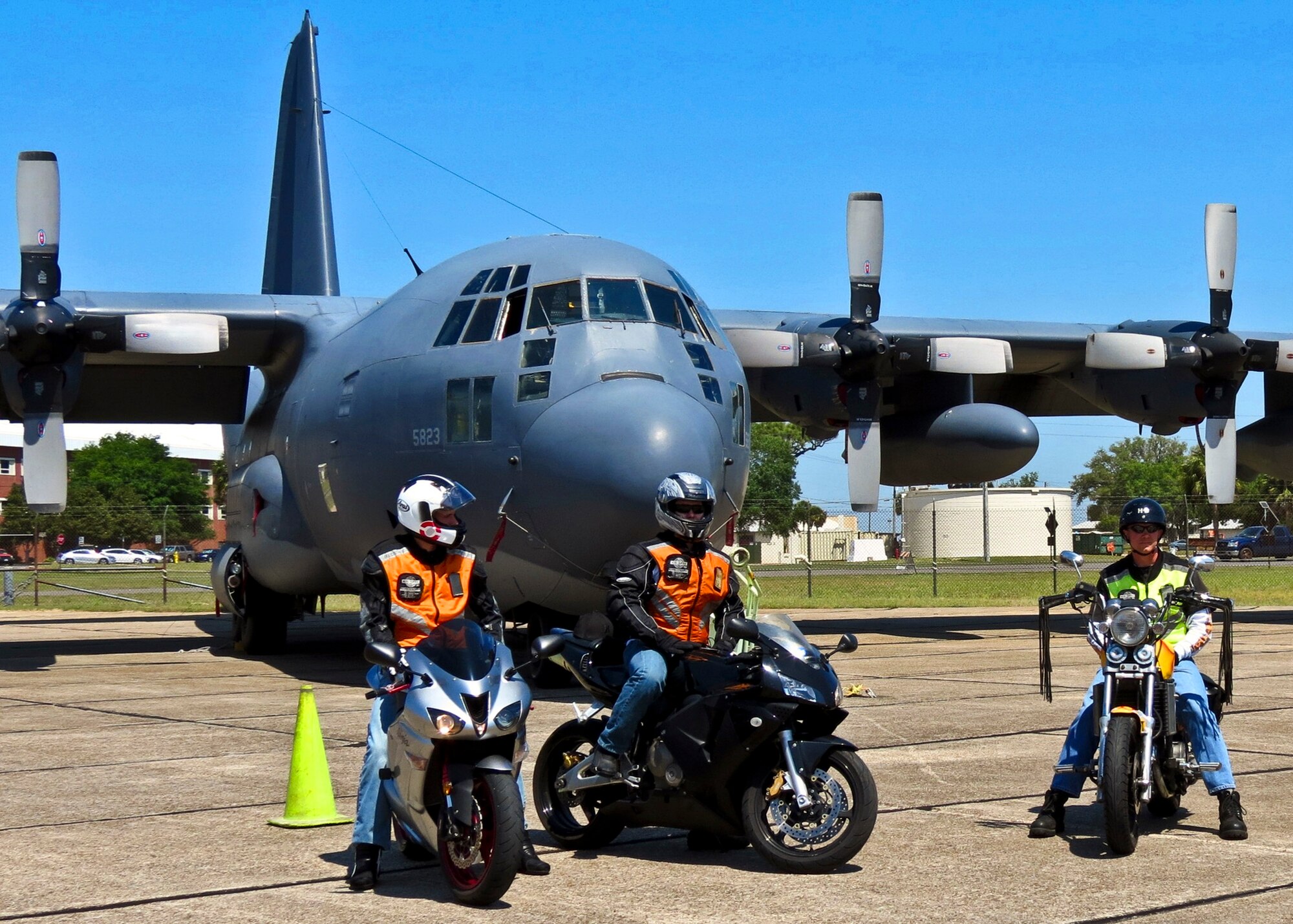 Bikers wait to begin the group ride at Eglin’s annual motorcycle safety rally April 13.  The rally brought together a record number of 650 bikers from all services and bases for safety discussions, riding courses and group rides.  (U.S. Air Force photo/Irene Freiberg)