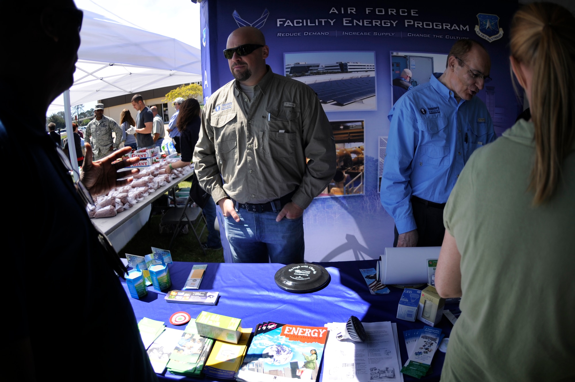 VANDENBERG AIR FORCE BASE, Calif. --Members of the 30th Civil Engineer Squadron Energy Office provide information on energy awareness during an Earth Day event here Wednesday, April 18, 2012. More than 25 base and local organizations participated in this environmental awareness campaign. (U.S. Air Force photo/Staff Sgt. Andrew Satran) 

 
