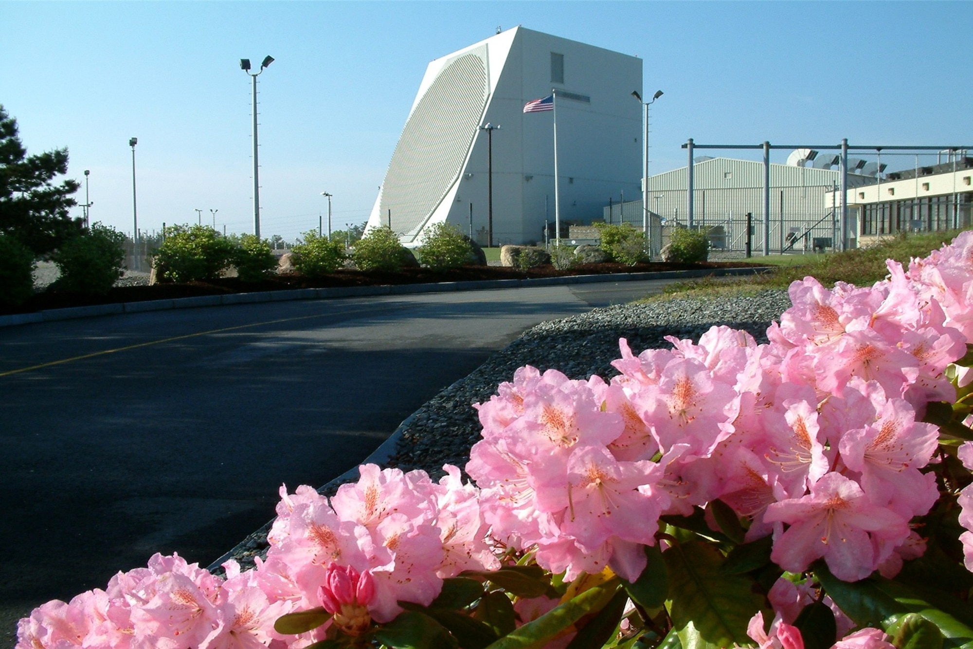 The 6th Space Warning Squadron, located at Cape Cod Air Force Station, Mass., operates a Pave PAWS early warning radar. Despite operating a 30-year-old system, Team Six has discovered a number of innovative initiatives to enhance operations and increase the radar’s mission effectiveness. (U.S. Air Force photo)