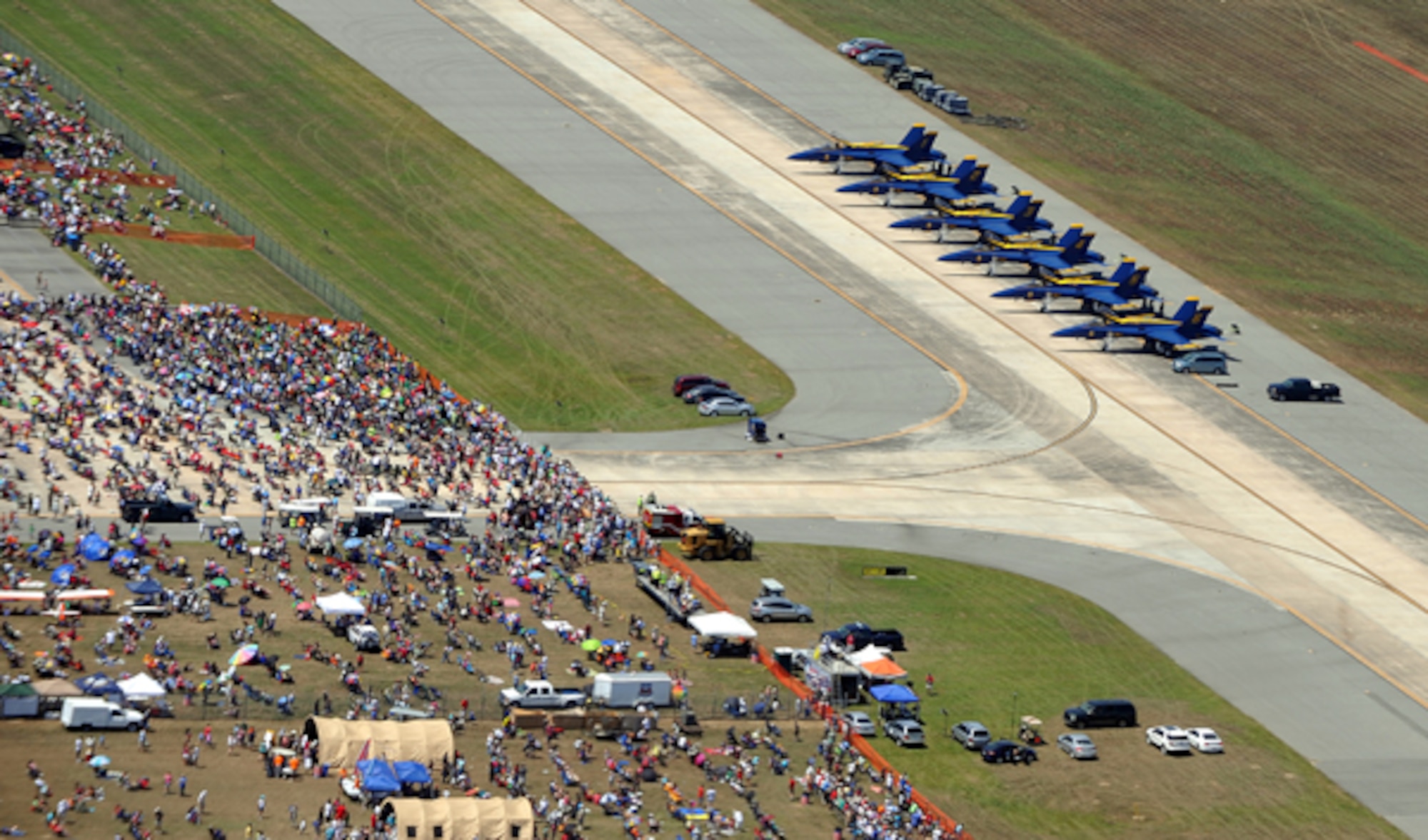 Approximately 100,000 people turned out to Robins Air Force Base to witness the 2012 Air Show and the Blue Angels. (U.S. Air Force photos by Tommie Horton)