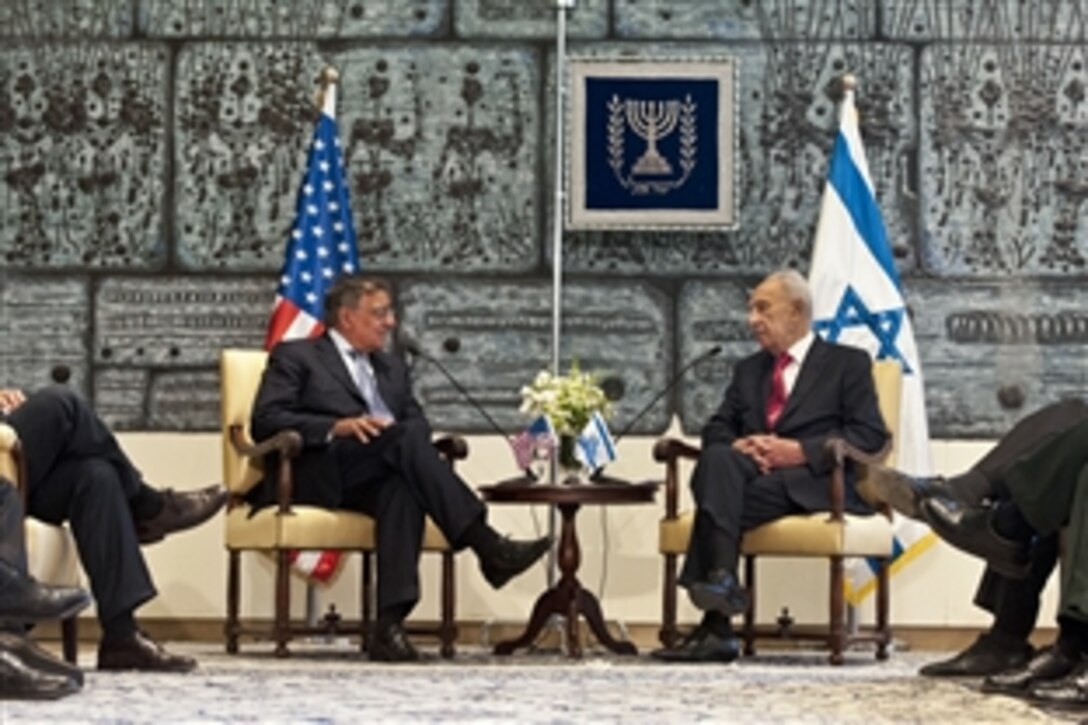 U.S. Defense Secretary Leon E. Panetta and Israeli President Shimon Peres meet in Jerusalem, Aug. 1, 2012. Panetta is on a five-day trip to the region to meet with leaders in Tunisia, Egypt, Israel and Jordan.