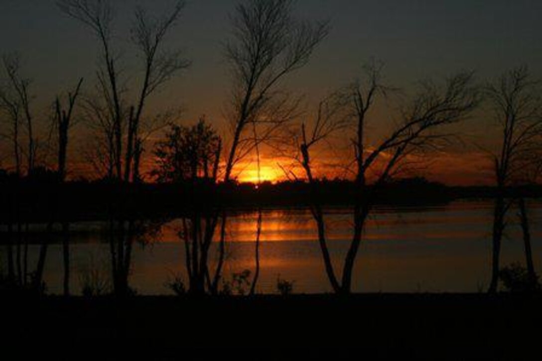 Photo of lake sunset