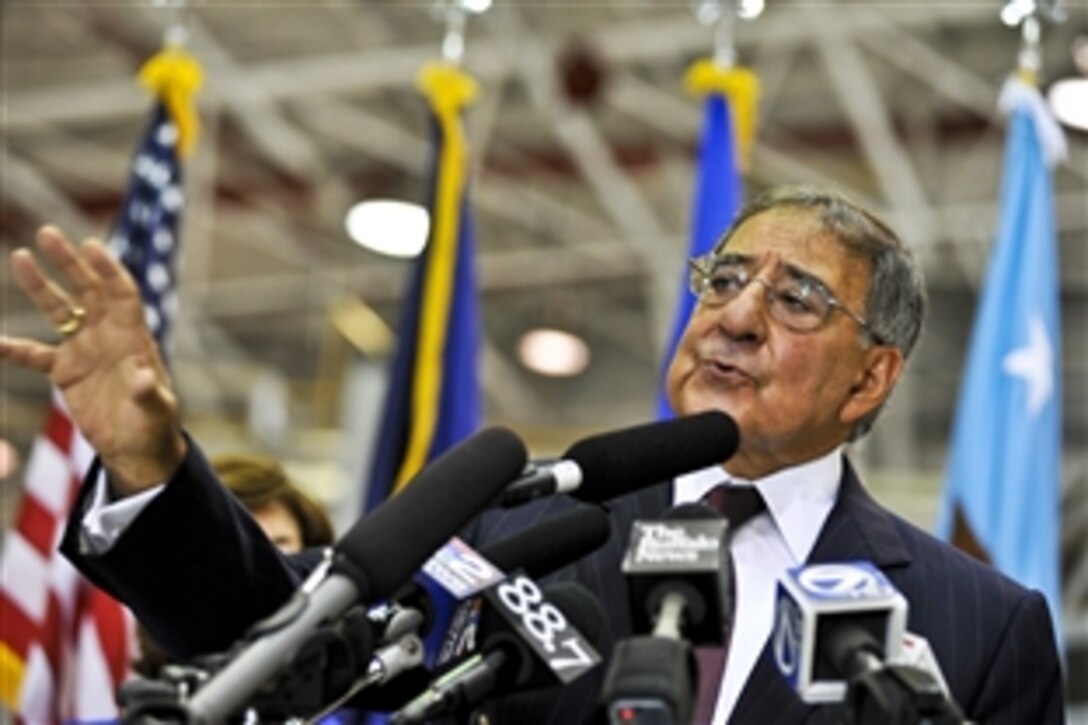 Defense Secretary Leon E. Panetta thanks troops for their service during his visit to Niagara Falls Air Reserve Station, N.Y., Aug. 9, 2012.