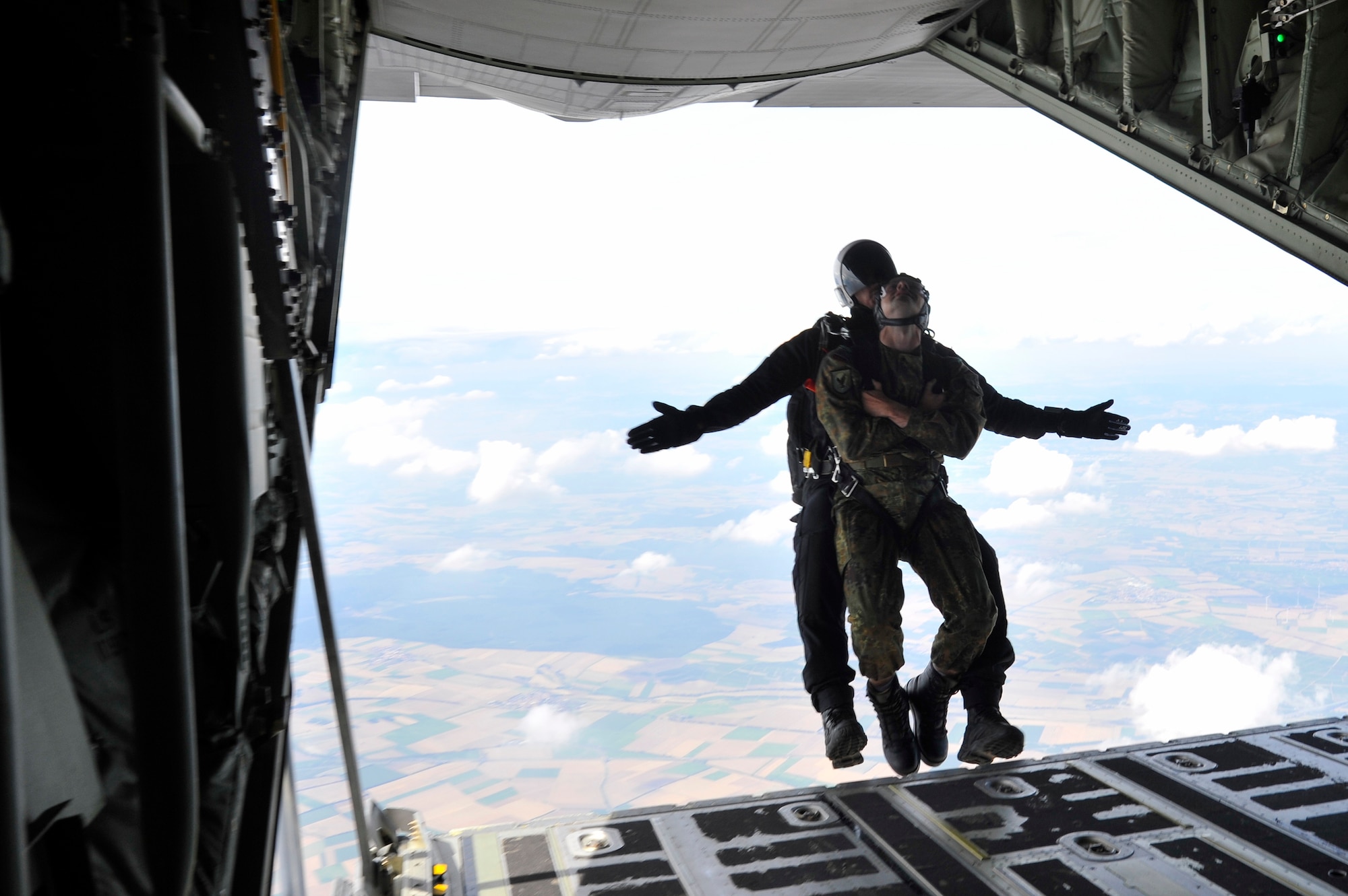 Ramstein hosts international jump week > Air Force > Article Display