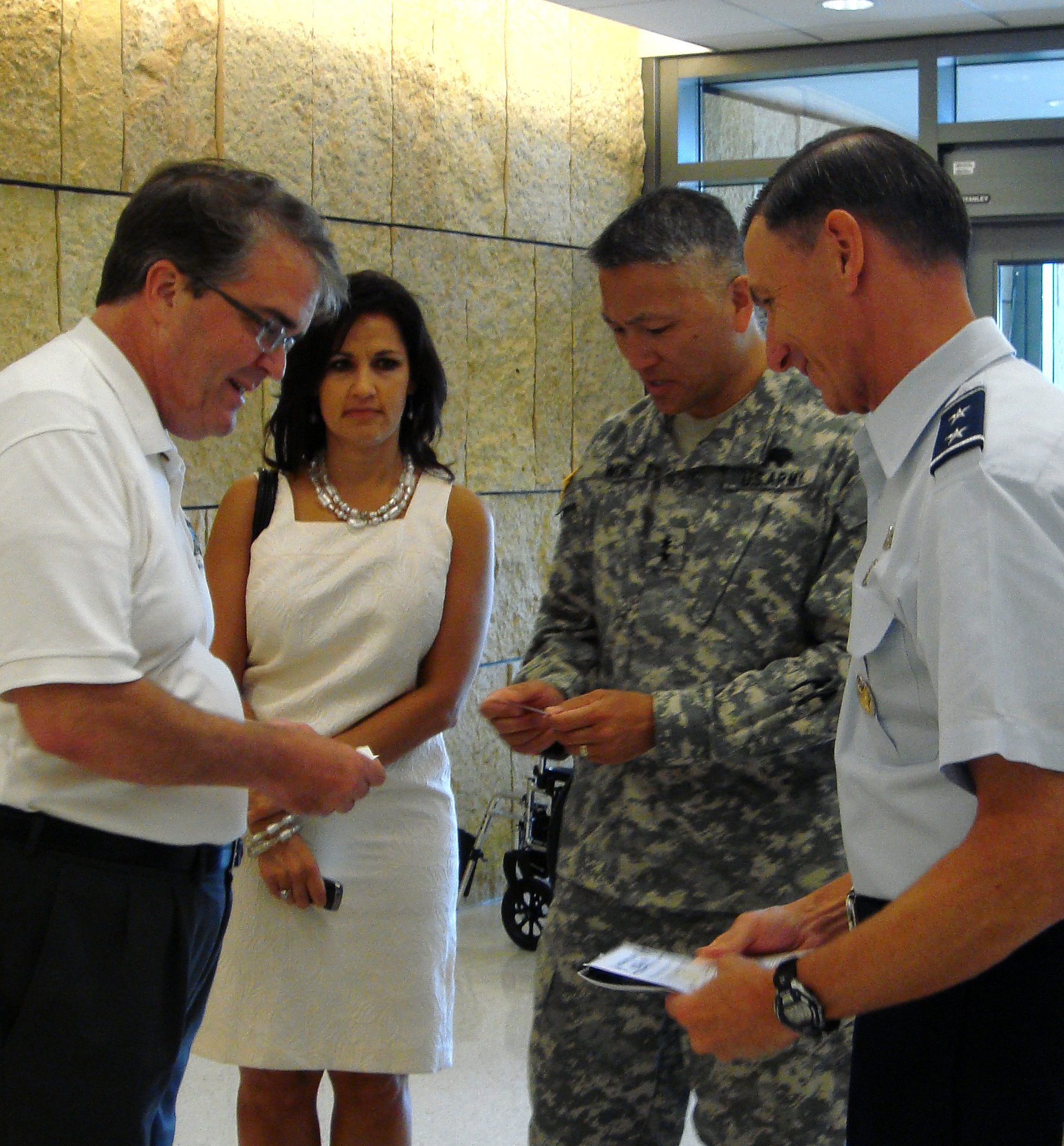 Congressman Visits With Samhs Leadership