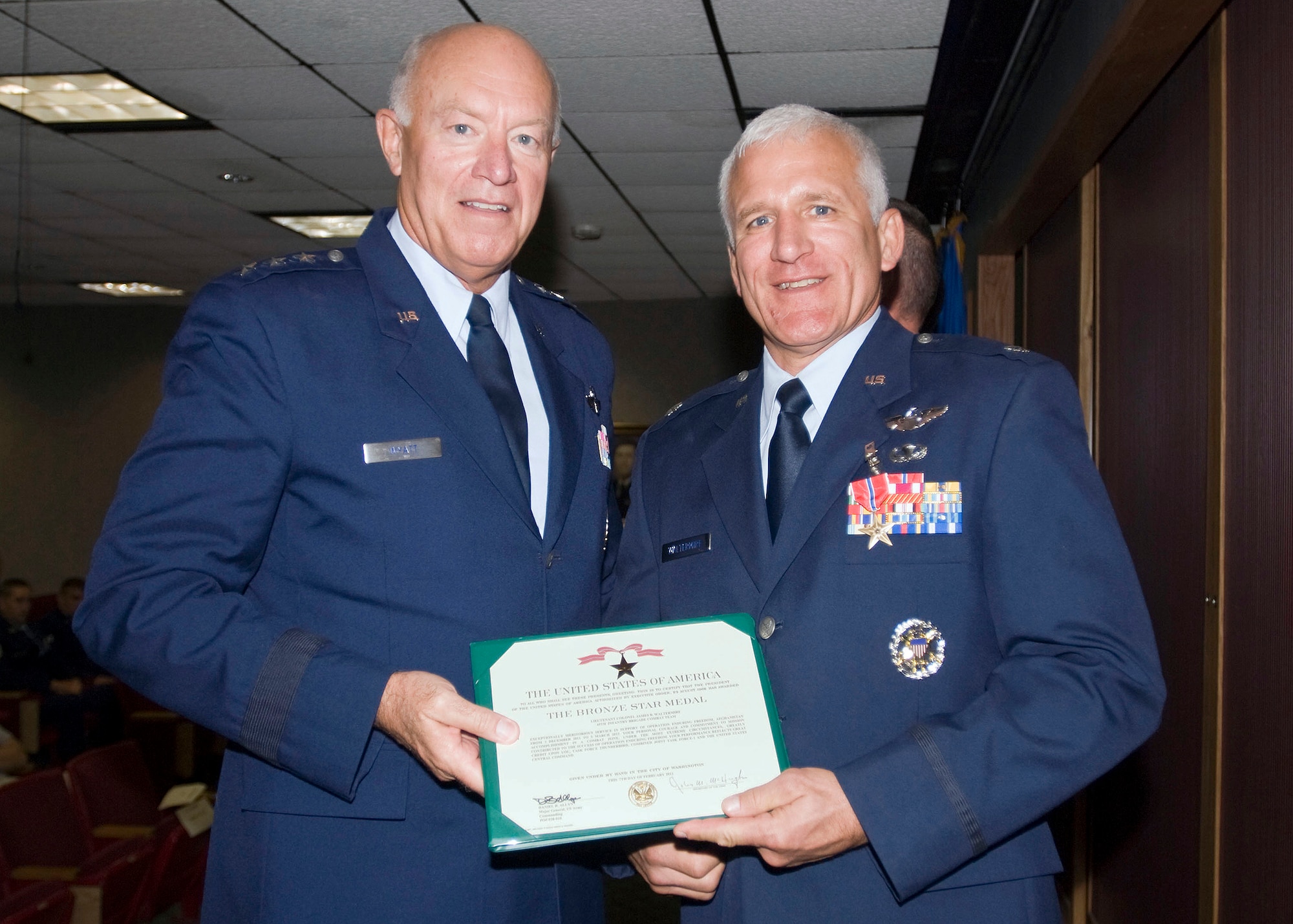 ASOS Airmen awarded for heroism > Air National Guard > Article Display