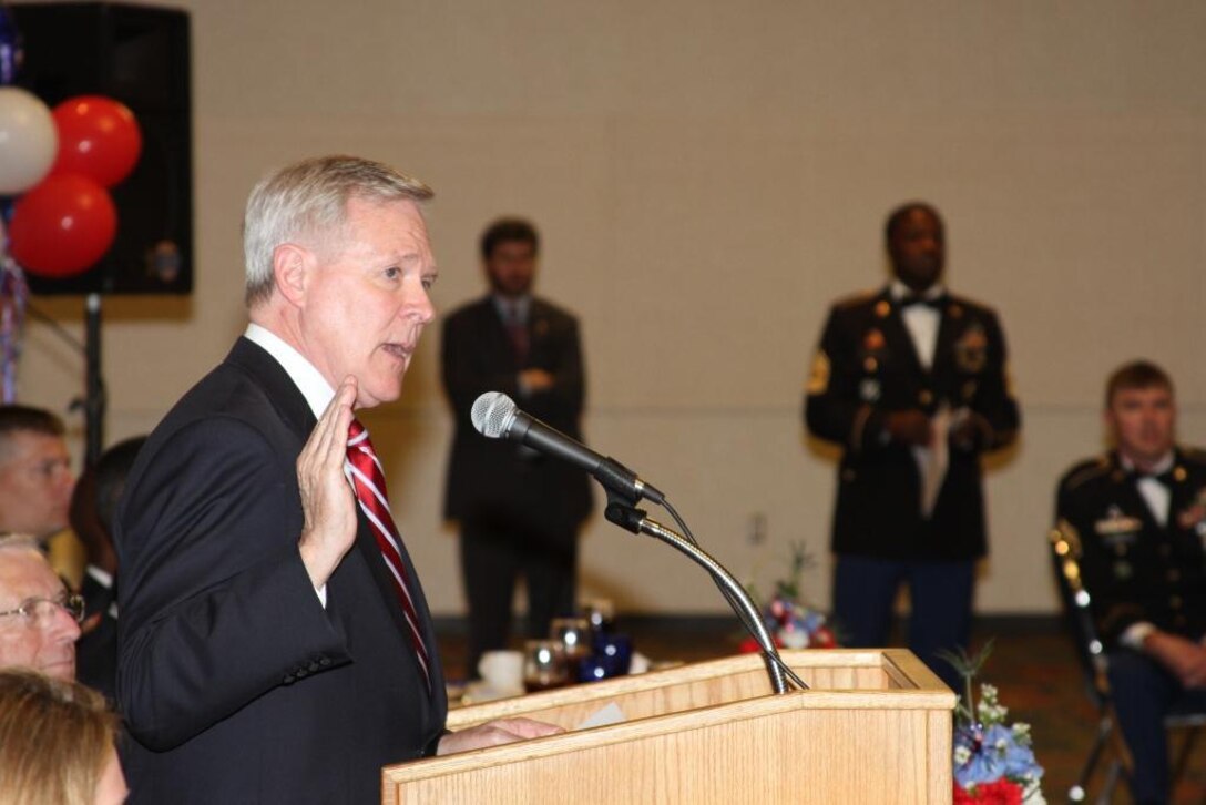 Secretary of the Navy, the honorable Mr. Ray Mabus, recites the “Oath of Enlistment,” for the high school enlistees of all branches of the Armed Services at Jackson State University, Jackson, Miss., May 12, 2012. Among the enlistees were 17 Marine Corps poolees.