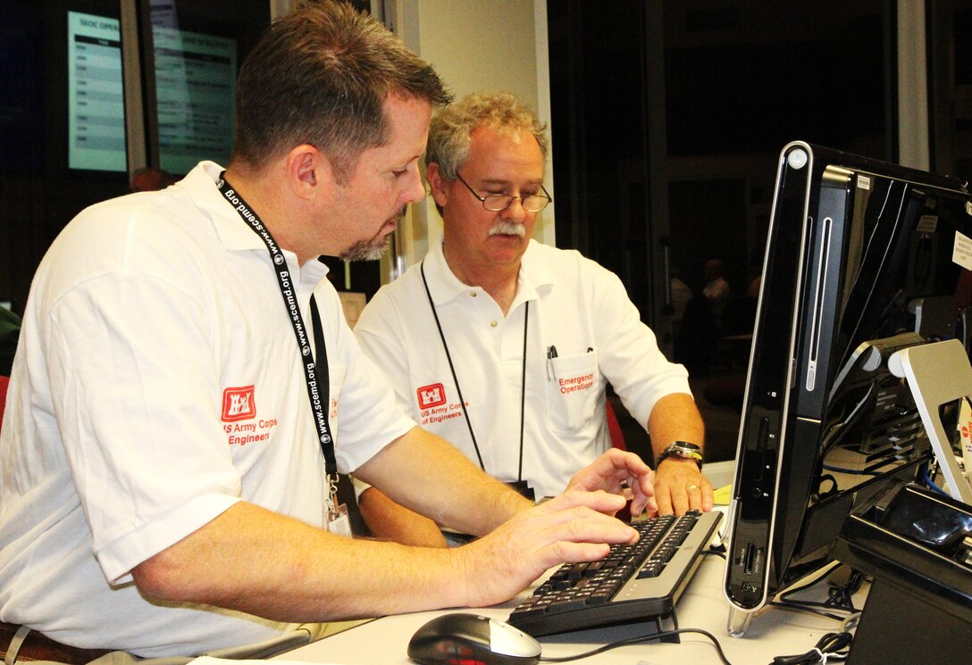 Charleston District teams up with other Corps districts to train for emergency operations response.