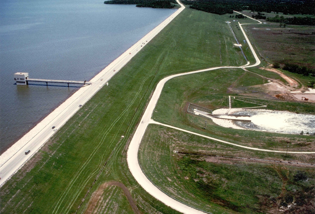 Ray Roberts Lake in Denton, Cooke, and Grayson Countys, TX providesflood protection, municipal water supply and recreation.
