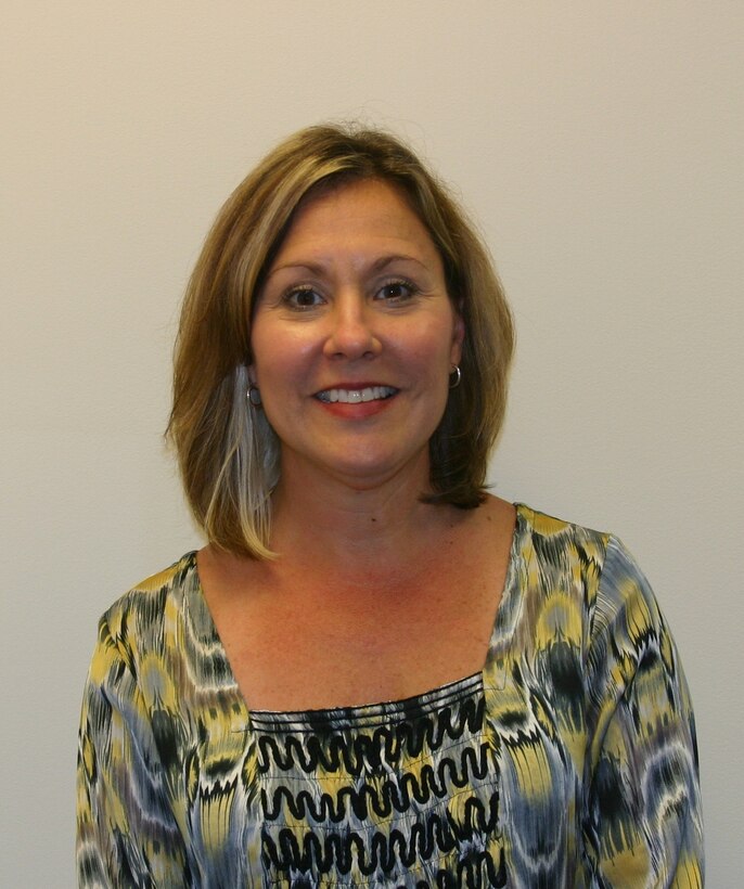 Lauri Newkirk Paggi, Contracting Chief