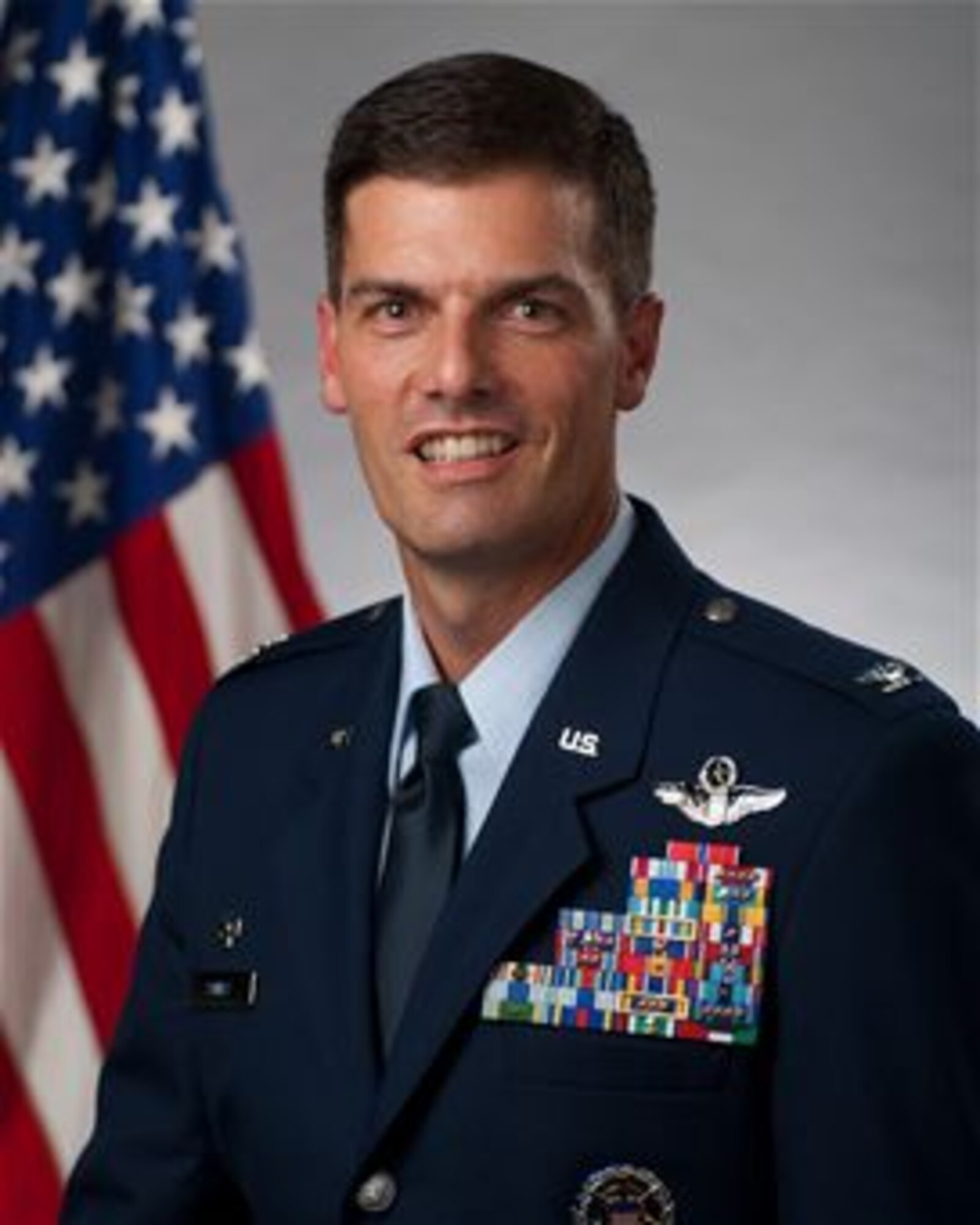 Col. Dwight Sones, 60th Air Mobility Wing commander