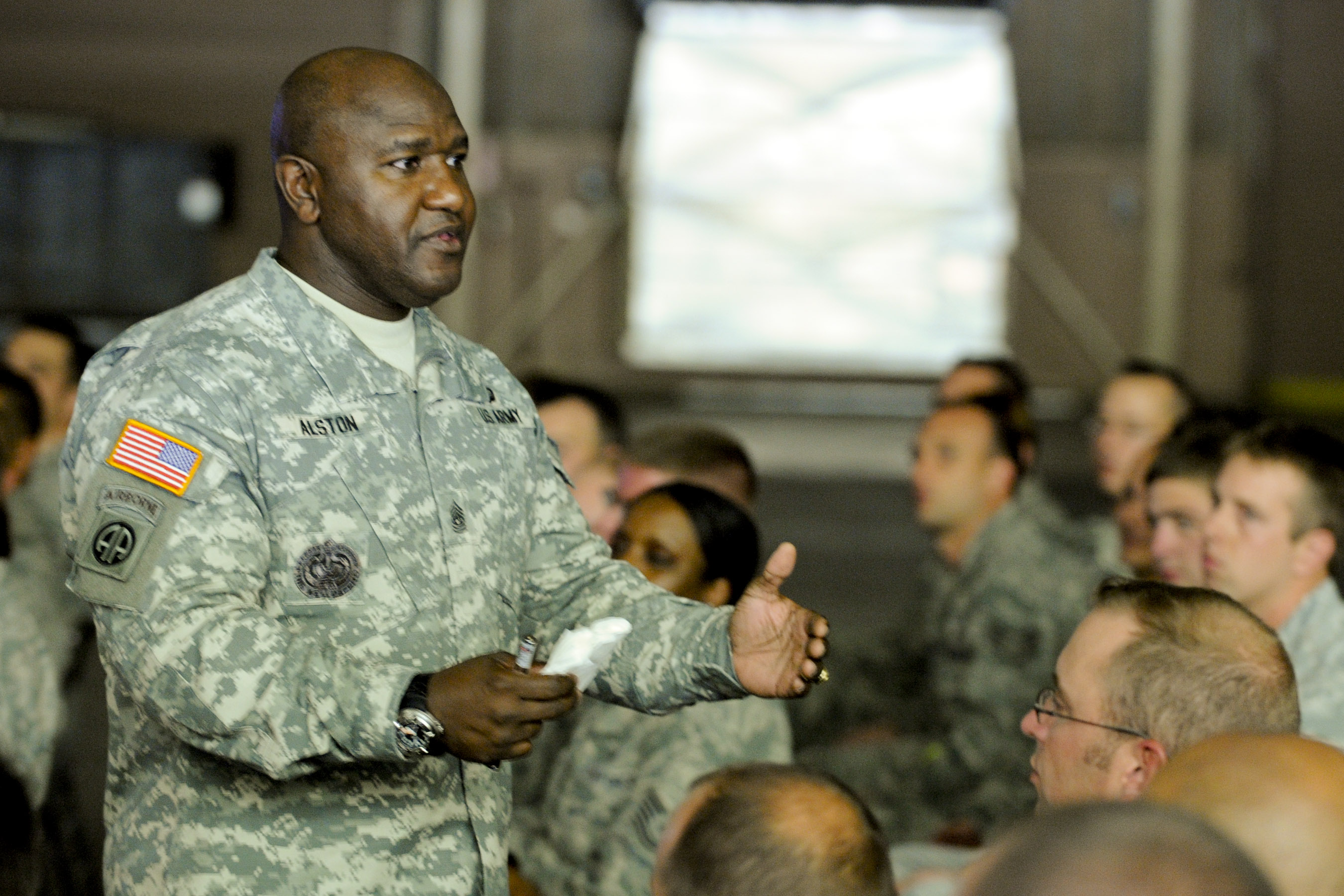 U.S. STRATCOM's senior enlisted leader visits Vandenberg