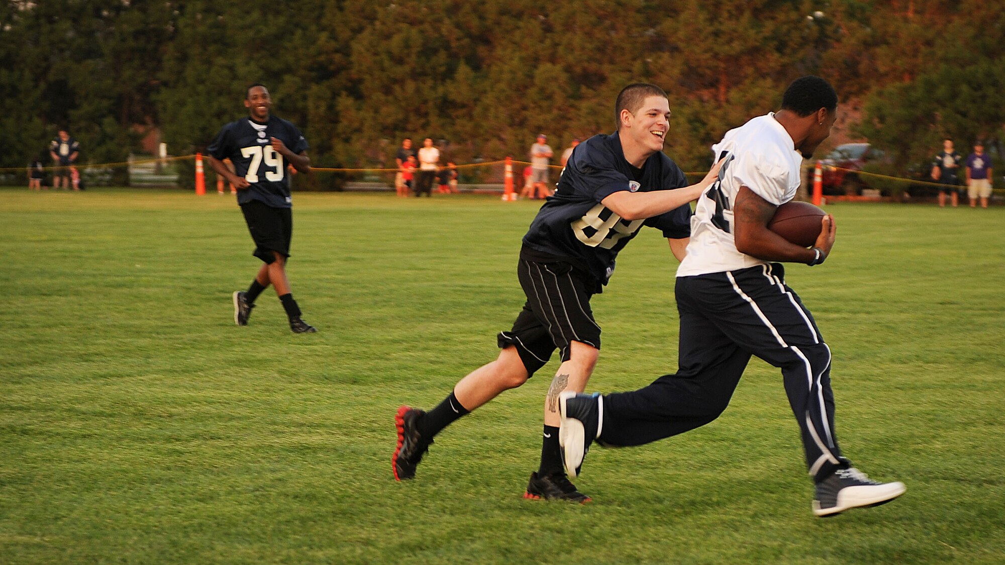 St. Louis Rams show appreciation to Team Scott > Scott Air Force Base > News