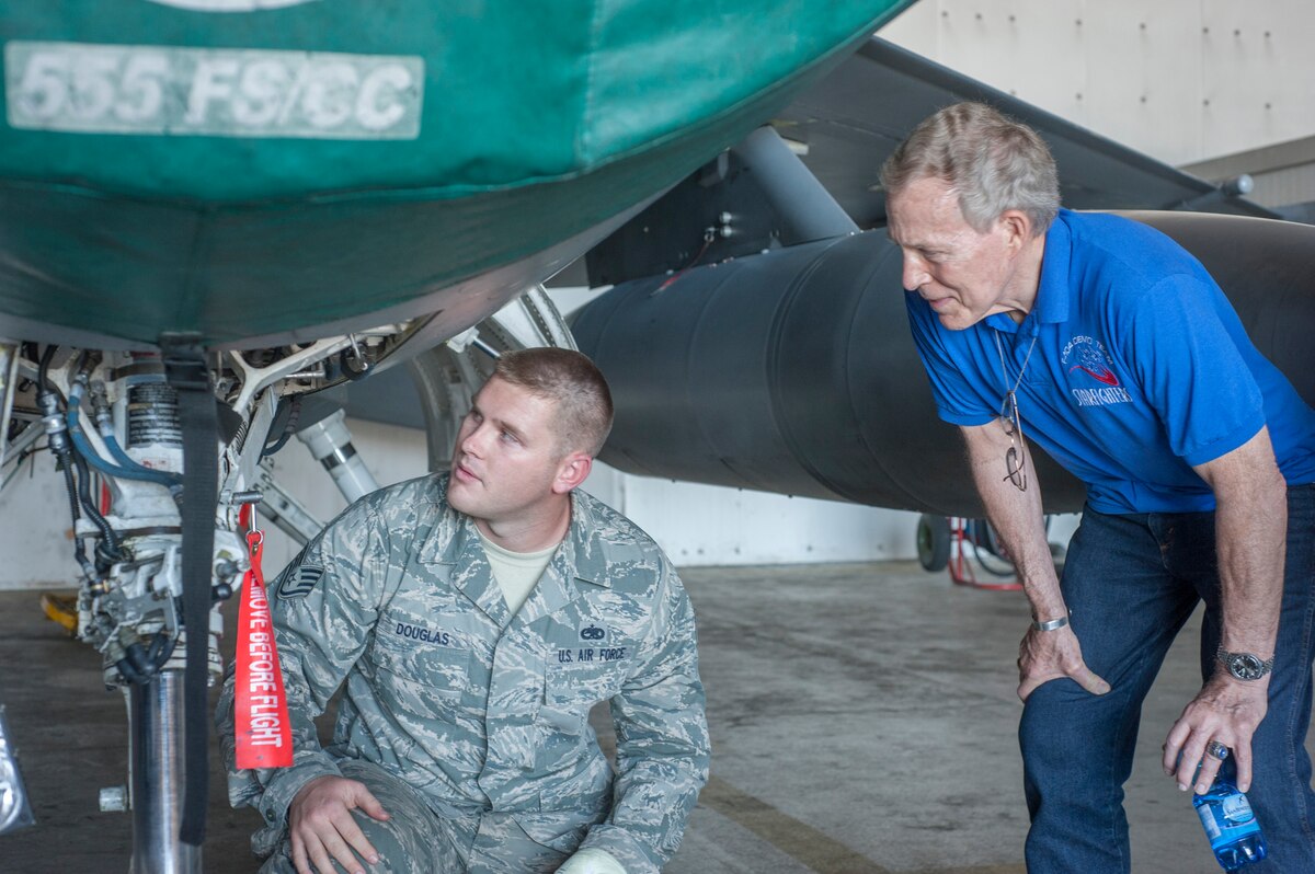 Legendary ace returns to Triple Nickel > U.S. Air Forces in Europe