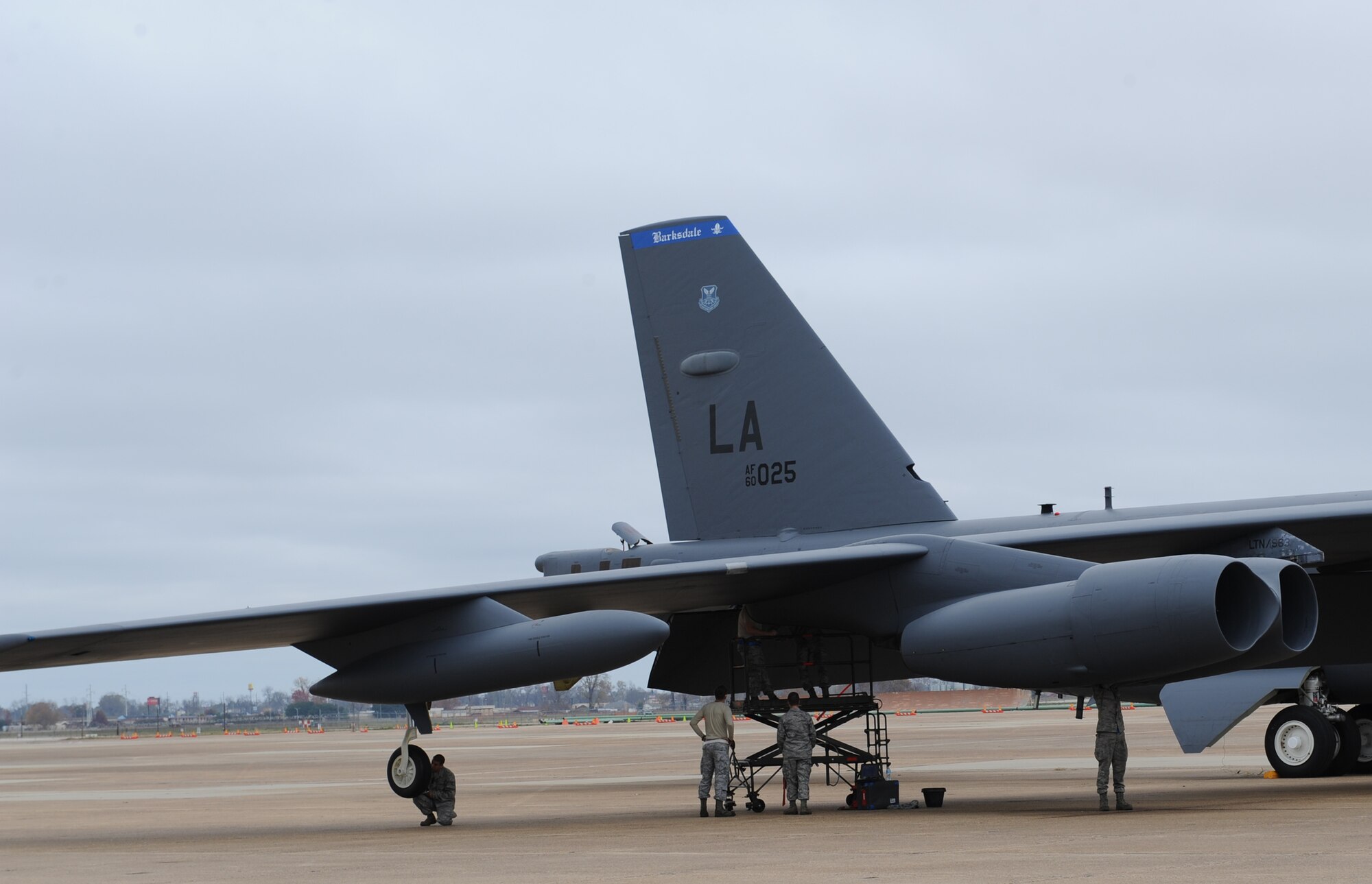 Maintainers work on a B-52H Stratofortress on Barksdale Air Force Base, La., Dec. 5. Airmen from multiple maintenance shops ensure the B-52 stays mission ready at all times. Some of the maintenance shops that contribute to the Barksdale mission include hydraulics, fuels systems, fabrications and egress. (U.S. Air Force photo/Airman 1st Class Benjamin Gonsier)
