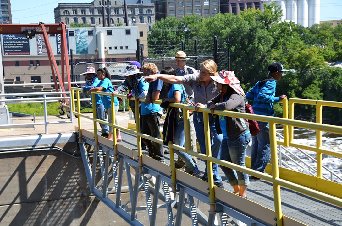 Upper St. Anthony Falls Lock and Dam tour