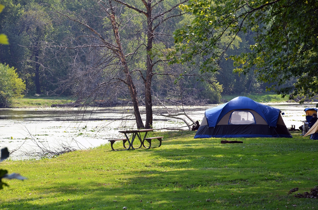 The St. Paul District operates 49 recreation areas, ranging from public landings along the Mississippi River to lock and dam visitor centers to full-service campgrounds. These recreation areas are an important component of the region’s tourism industry, and the impact on the local and regional economies is significant. 