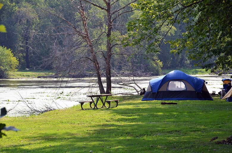 The St. Paul District operates 49 recreation areas, ranging from public landings along the Mississippi River to lock and dam visitor centers to full-service campgrounds. These recreation areas are an important component of the region’s tourism industry, and the impact on the local and regional economies is significant. 