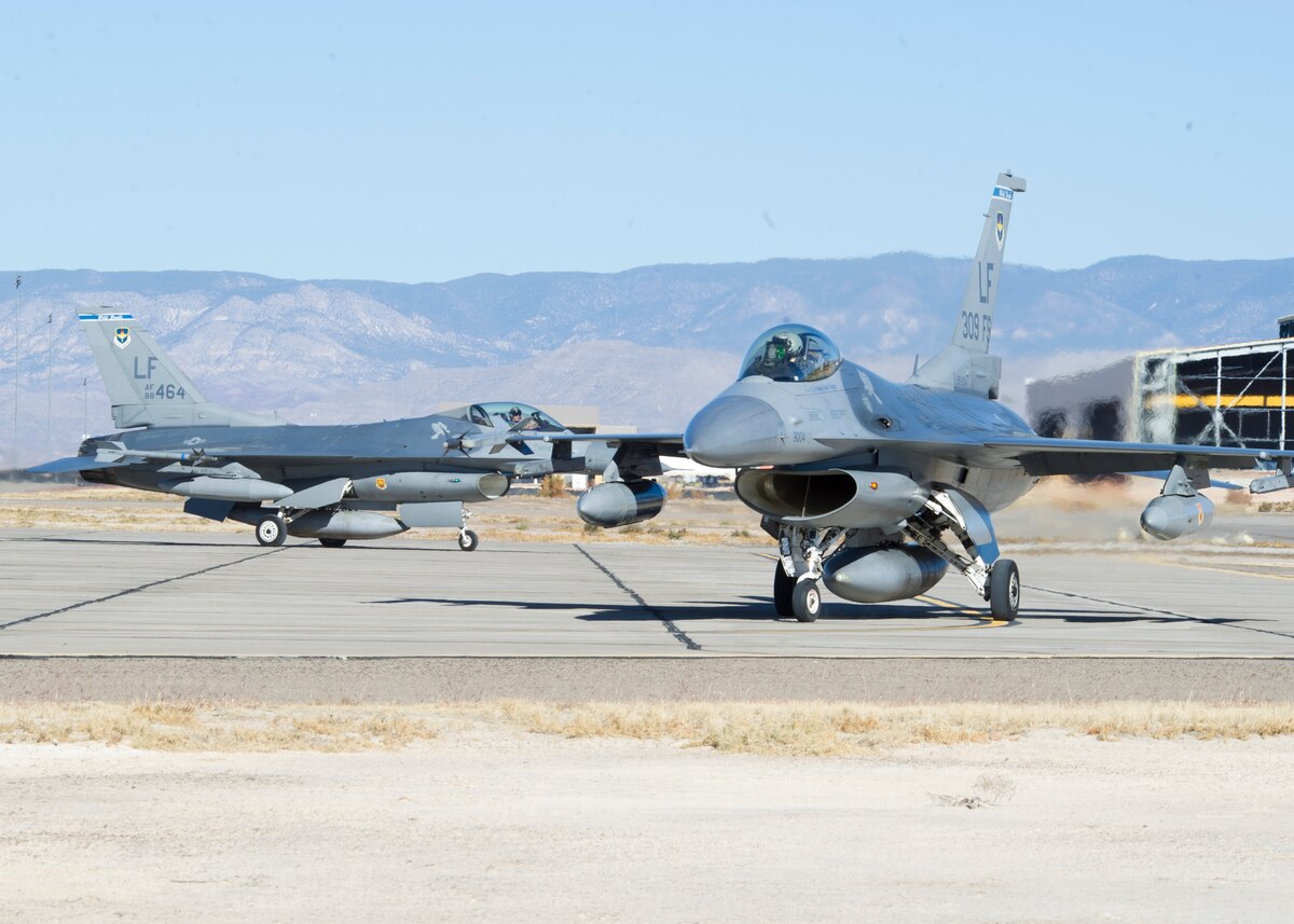 F16s fly at Holloman > Holloman Air Force Base > Display