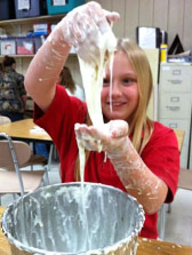 A student from the Bovina Elementary School Gifted and Talented Educational Services program participates in an engineering experiment at the school. ERDC staff members visited the school as part of outreach efforts by ERDC-Vicksburg.