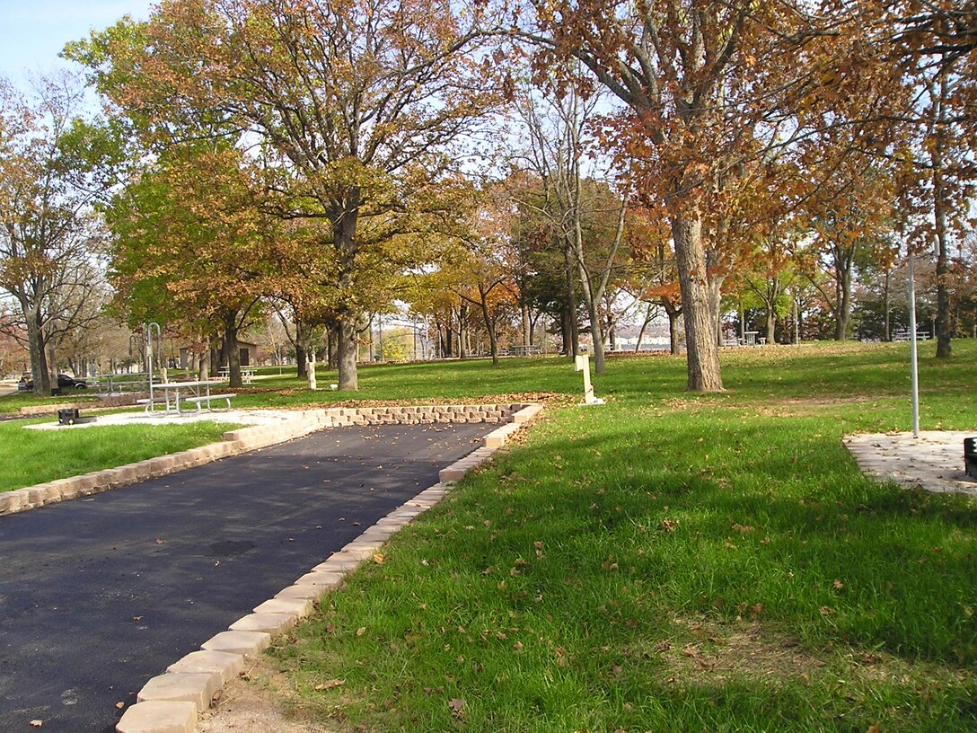 Repairs have been completed at Old Highway 86 Park at Table Rock Lake. Picnic areas, day use facilities, and the boat launch ramp are now open. The work repaired damage caused by flooding in 2011. In 2012, the Corps of Engineers received flood supplemental funding to repair parks that suffered extensive damage.       