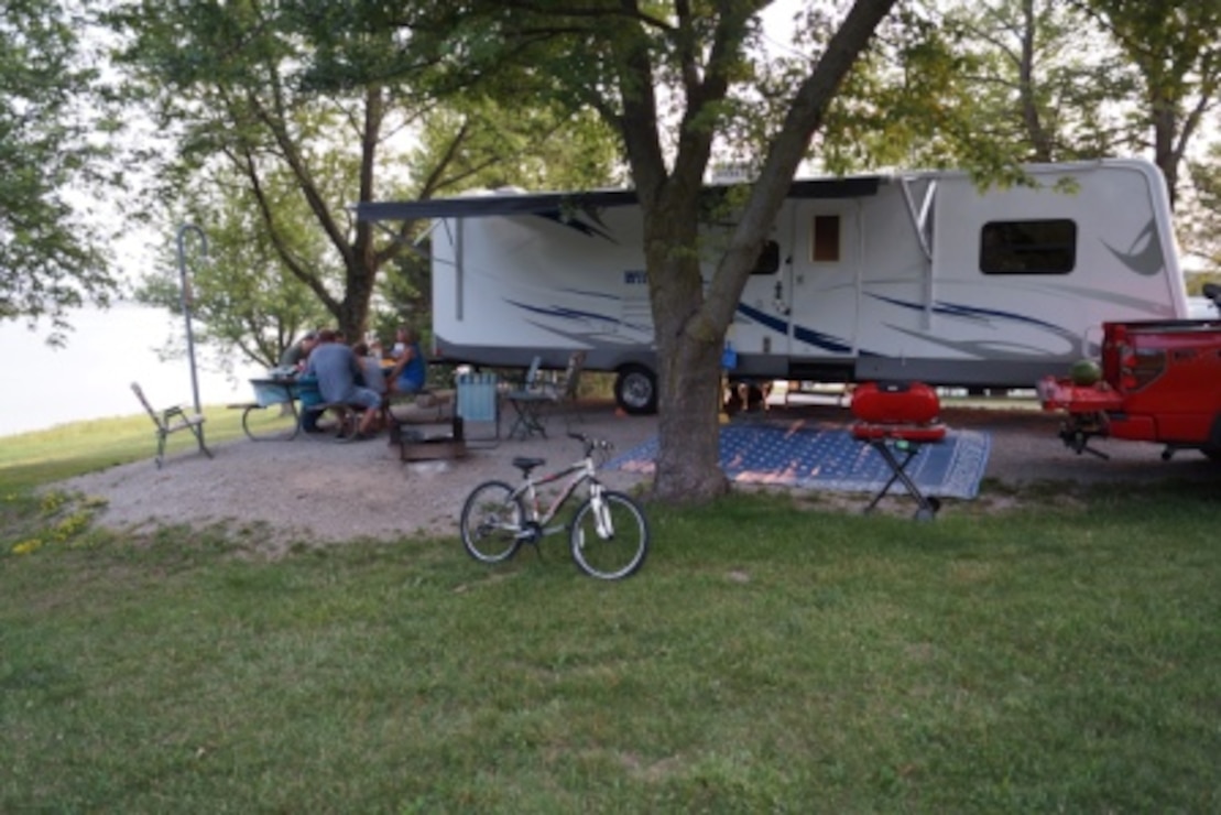 16++ Lake Rathbun Camping