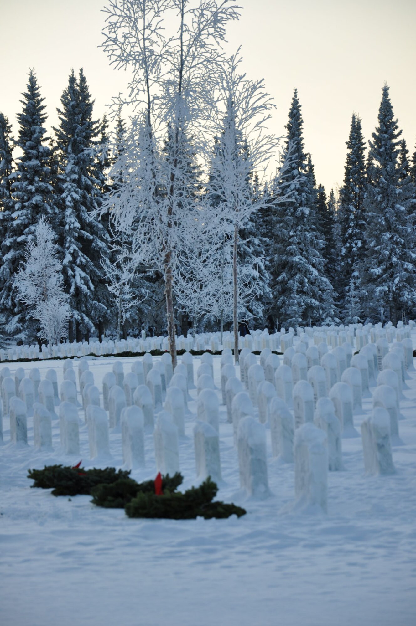 Service members and civilians alike gathered Saturday at the Fort Richardson
National Cemetery for a wreath-laying ceremony honoring those who have served. The annual Wreaths Across America event places evergreen wreaths in veterans’ cemeteries. (U.S. Air Force photos/Erin Eaton)