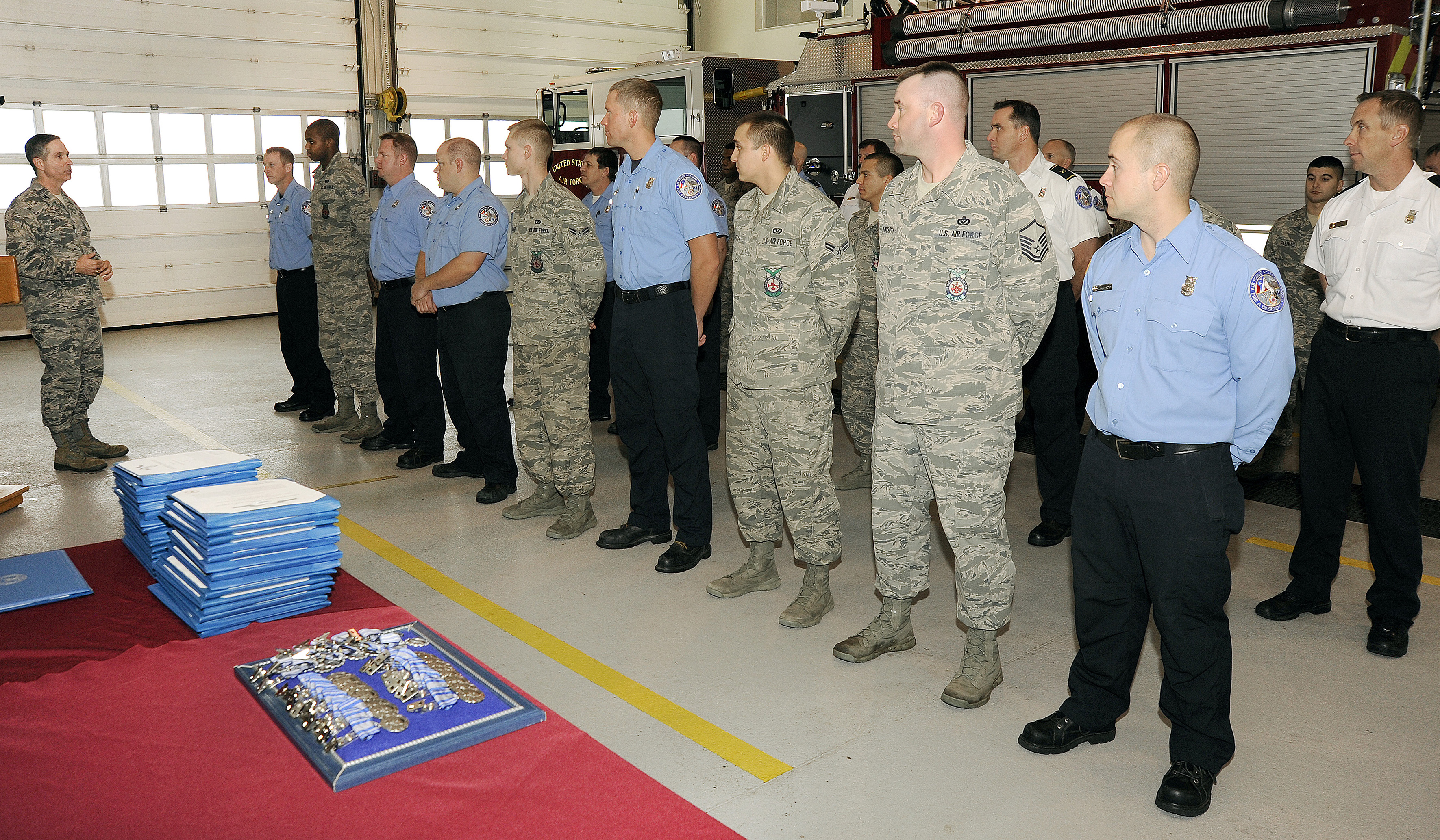 Academy firefighters recognized for Waldo Canyon Fire efforts > U.S