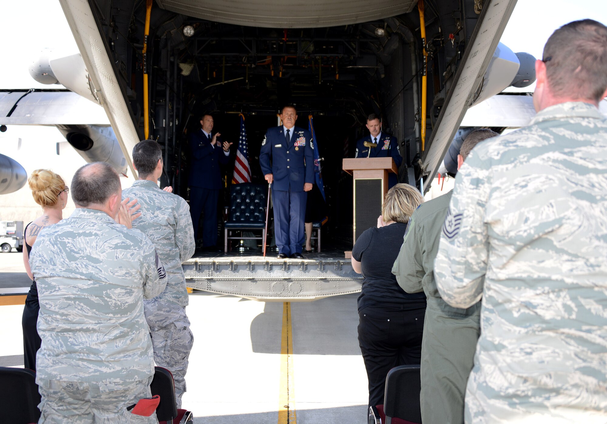 Two-time Distinguished Flying Cross recipients retires > Air Force ...