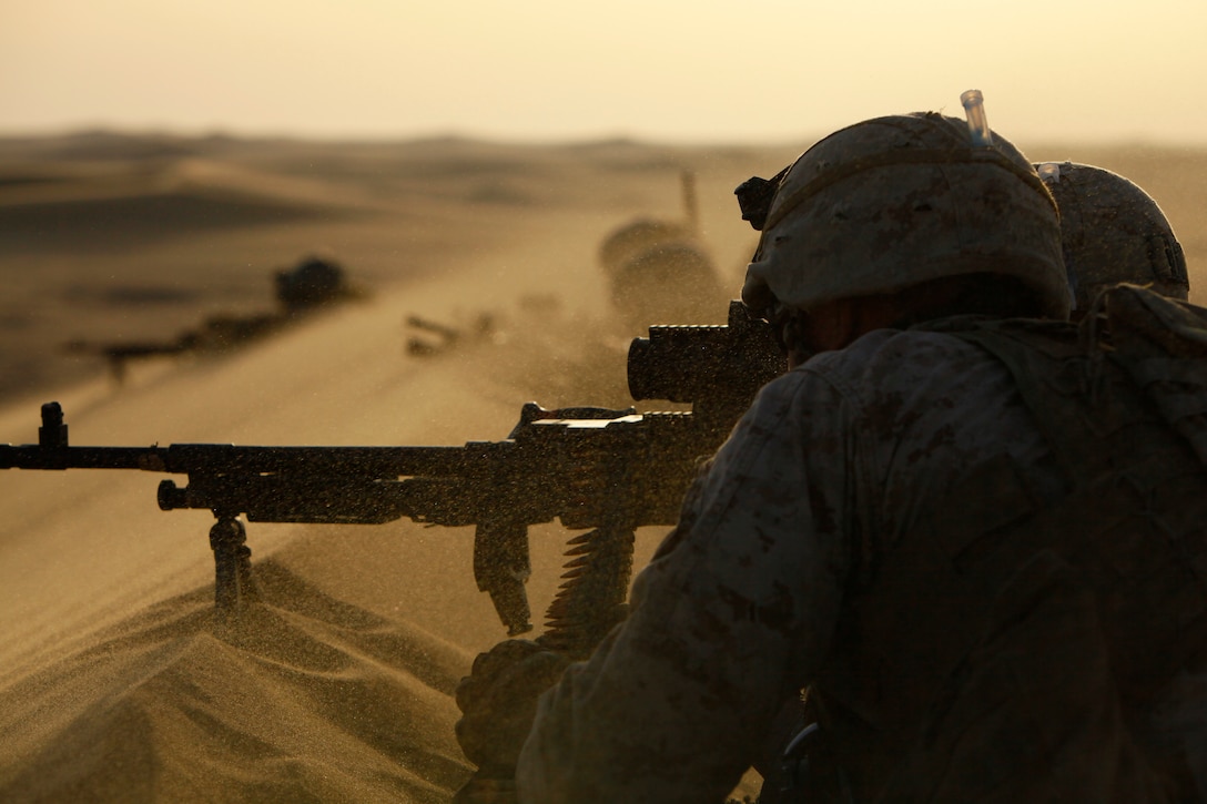 A Marine with Company K fires an M-240 medium machine gun Jan. 26 during a training exercise here. The company is one of three rifle companies with Battalion Landing Team 3/1, the ground combat element for the 11th Marine Expeditionary Unit. Elements of the unit are deployed aboard USS Makin Island as part of the Makin Island Amphibious Ready Group, a U.S. Central Command theater reserve force. The group is providing support for maritime security operations and theater security cooperation efforts here.