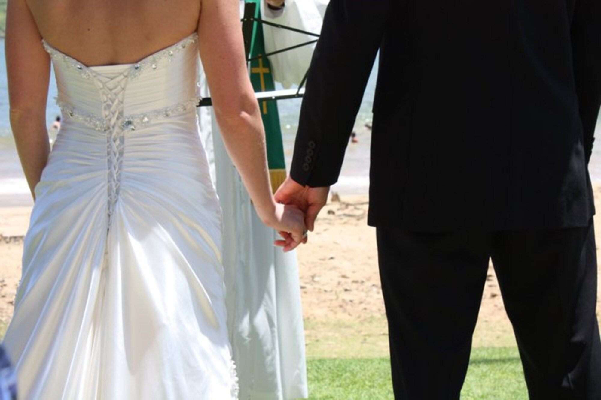 Arizona Air National Guard couples are invited to attend the upcoming Strong Bonds Couple Retreat March 30 to April 1, 2012 in Phoenix. Established in 1997 by the Army, Strong Bonds is a chaplain-led program designed to strengthen relationships, inspire hope and rekindle marriages. (Courtesy photo)
