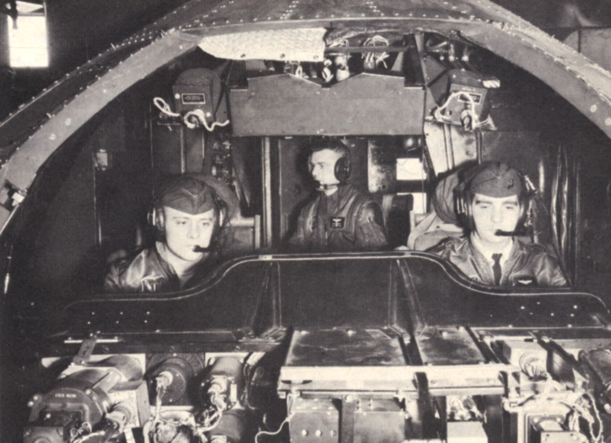 1st Lt. R Maslowski (left), MSgt D. Waligorski and Capt. K. Stasiewicz (right) log first 128th simulator trip.