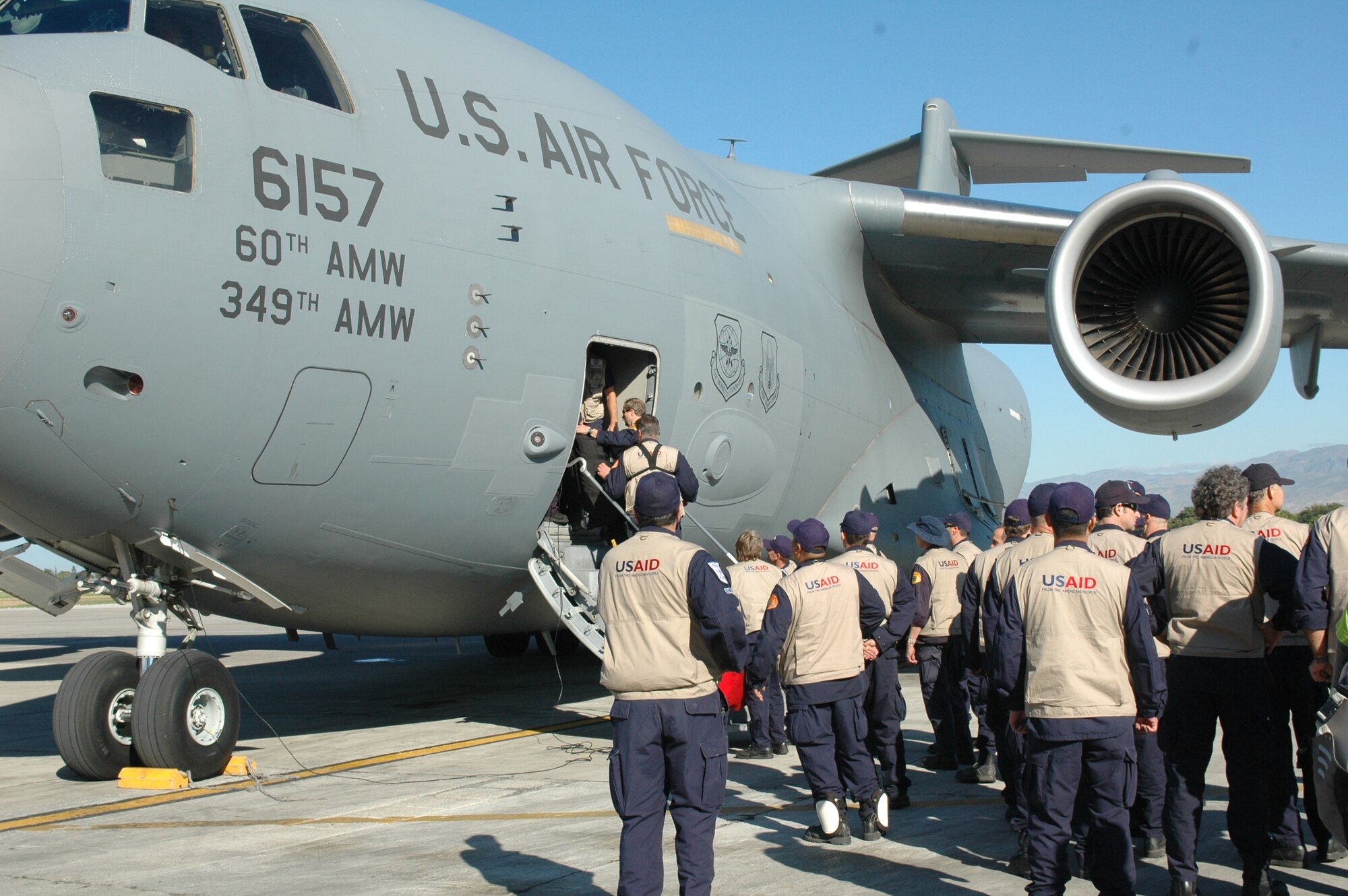 First C-17 Globemaster III in Haiti Jan. 14, 2010. (courtesy photo) 